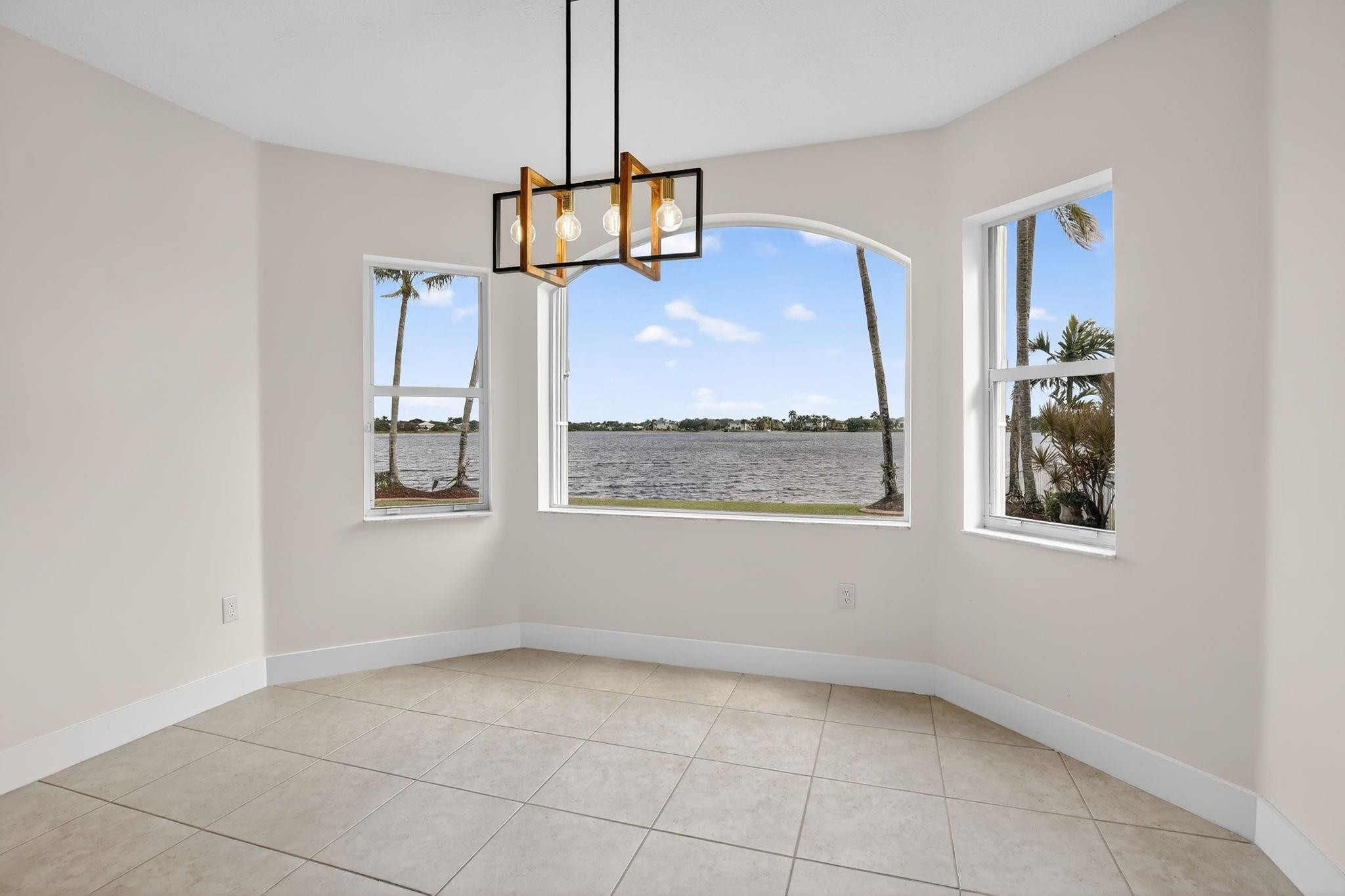 1071 SW 171st Pembroke Pines, FL 33027