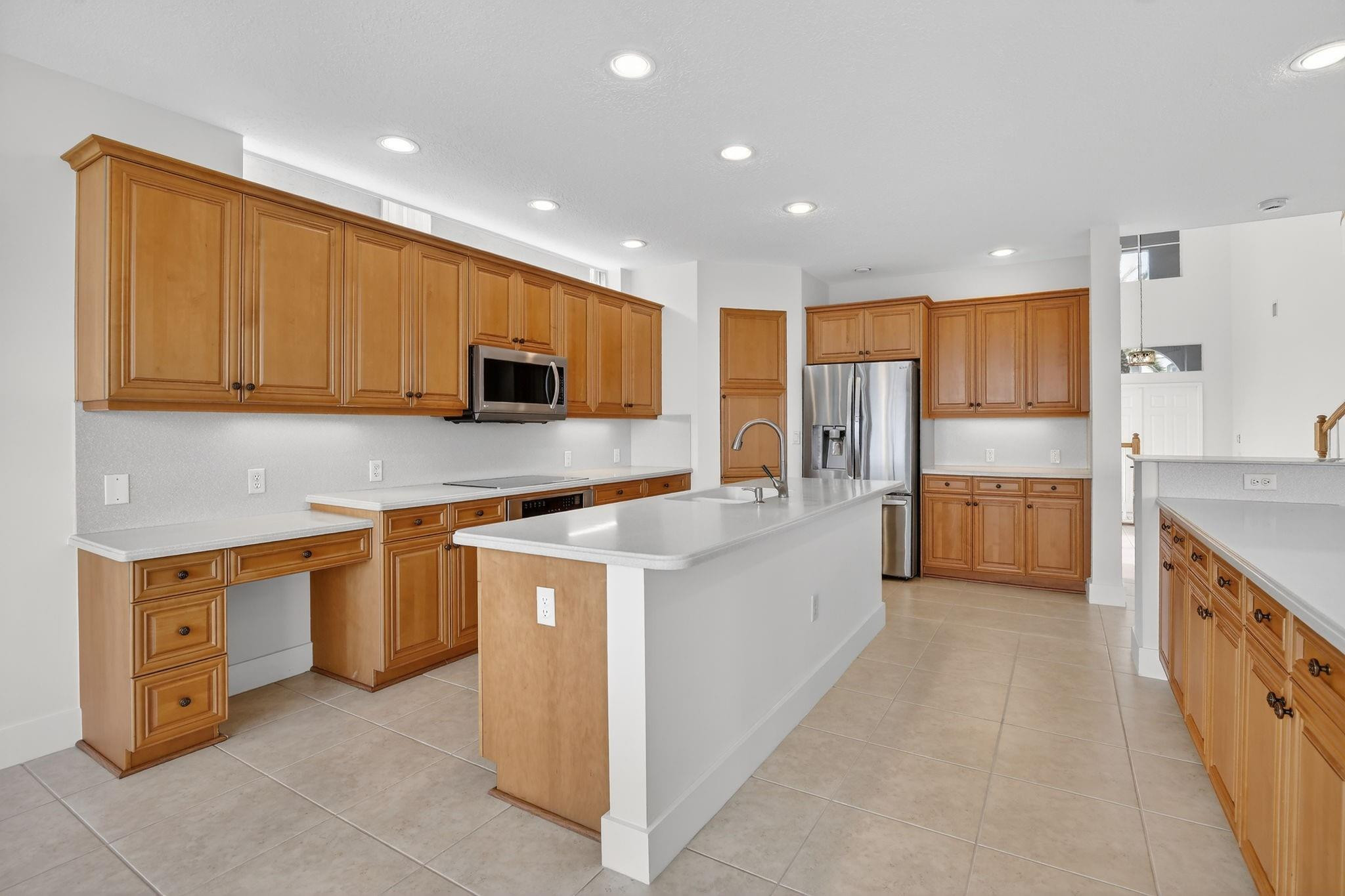 1071 SW 171st Pembroke Pines, FL 33027