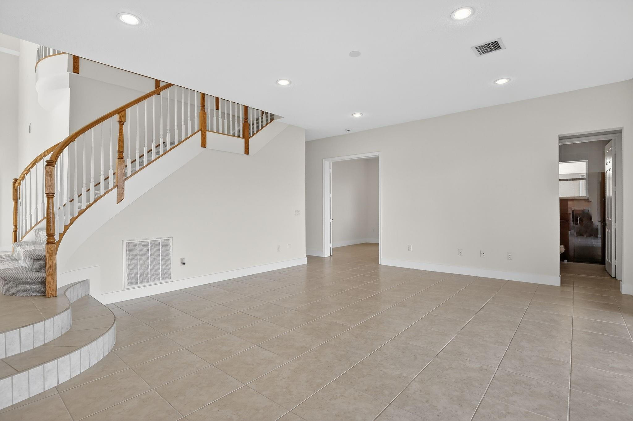 1071 SW 171st Pembroke Pines, FL 33027