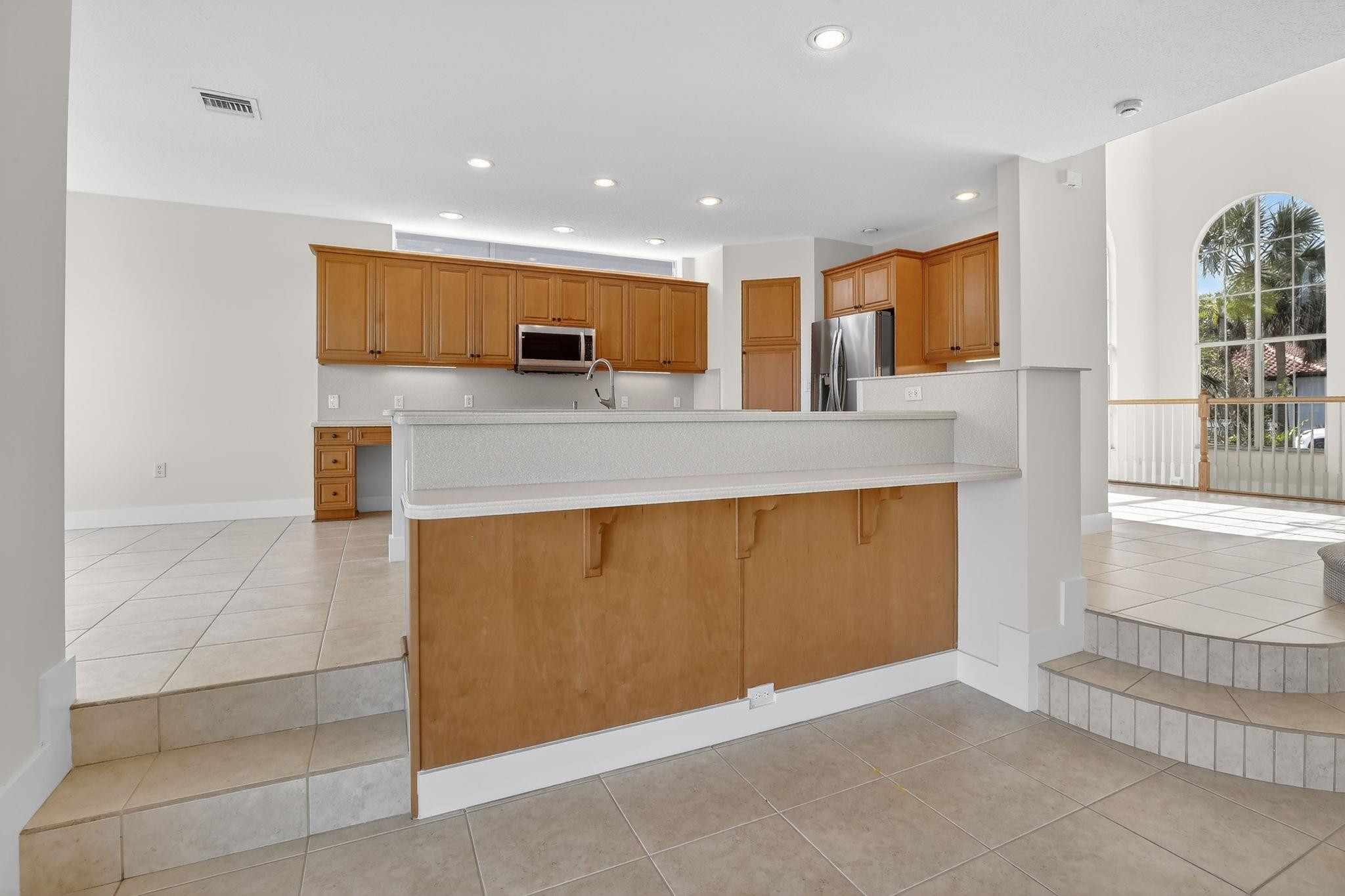 1071 SW 171st Pembroke Pines, FL 33027