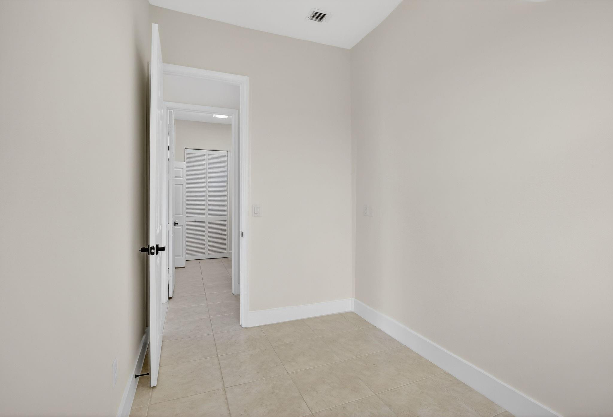 1071 SW 171st Pembroke Pines, FL 33027