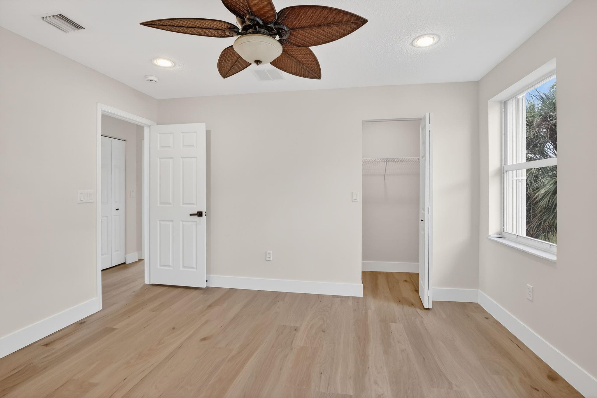 1071 SW 171st Pembroke Pines, FL 33027