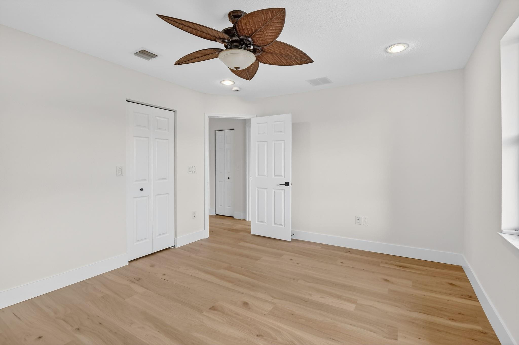 1071 SW 171st Pembroke Pines, FL 33027