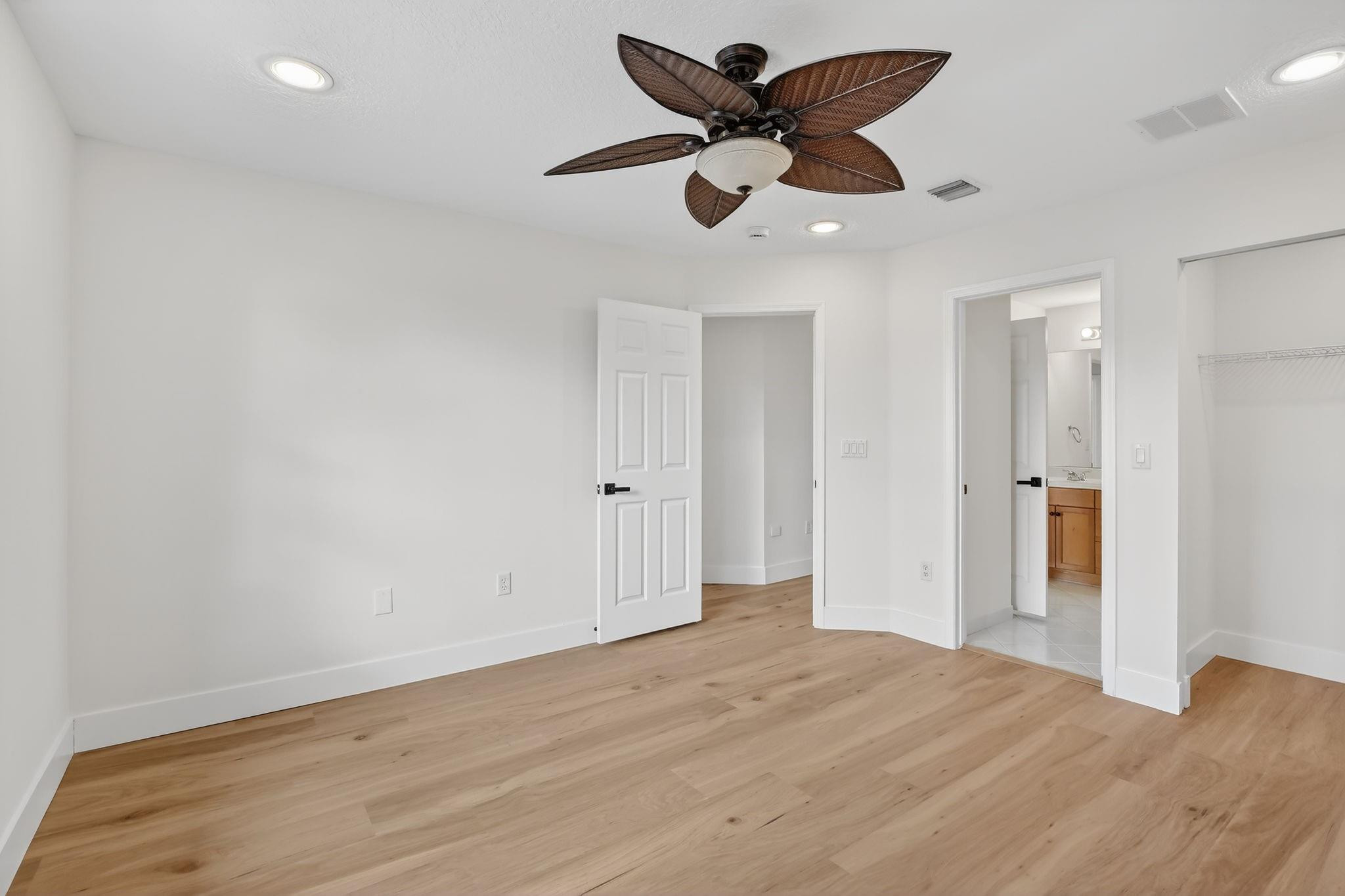 1071 SW 171st Pembroke Pines, FL 33027