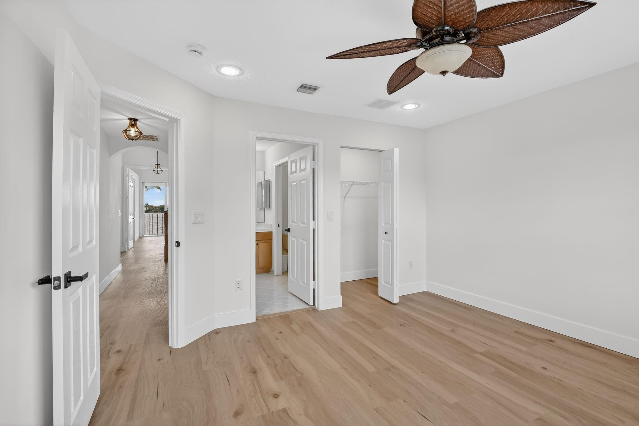 1071 SW 171st Pembroke Pines, FL 33027