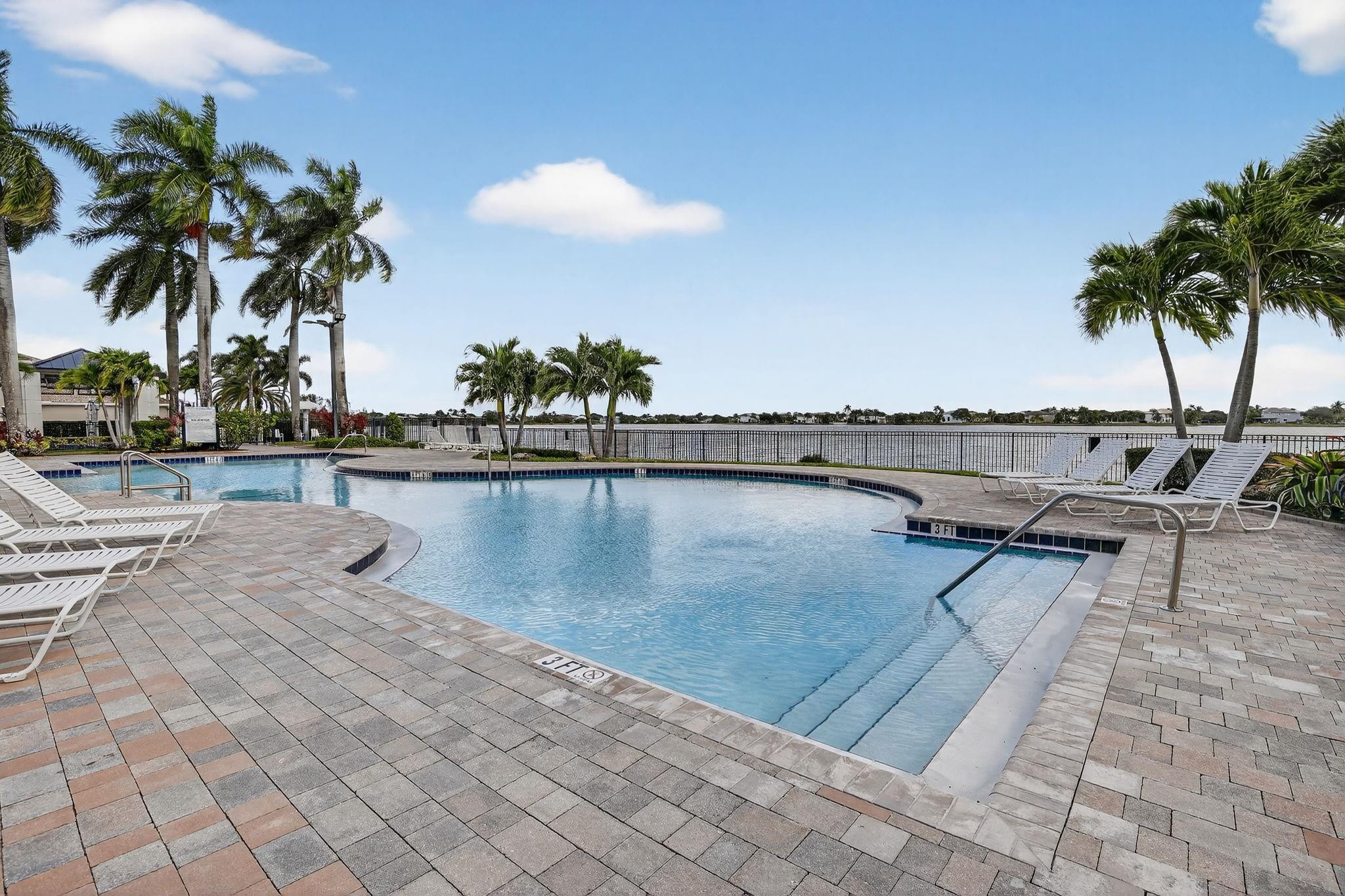 1071 SW 171st Pembroke Pines, FL 33027