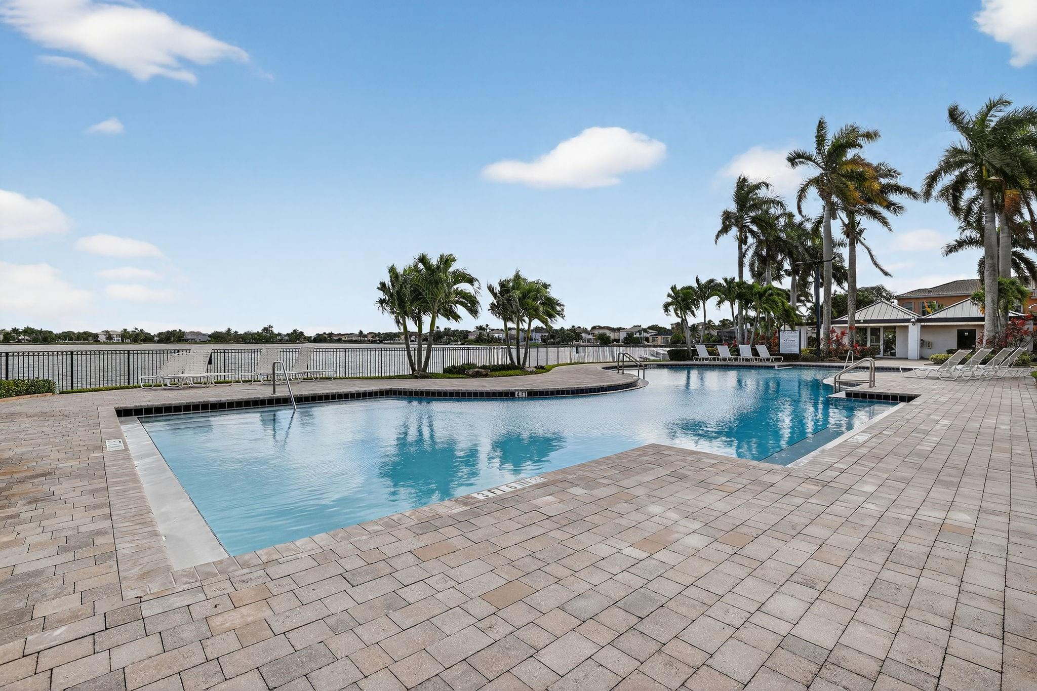 1071 SW 171st Pembroke Pines, FL 33027