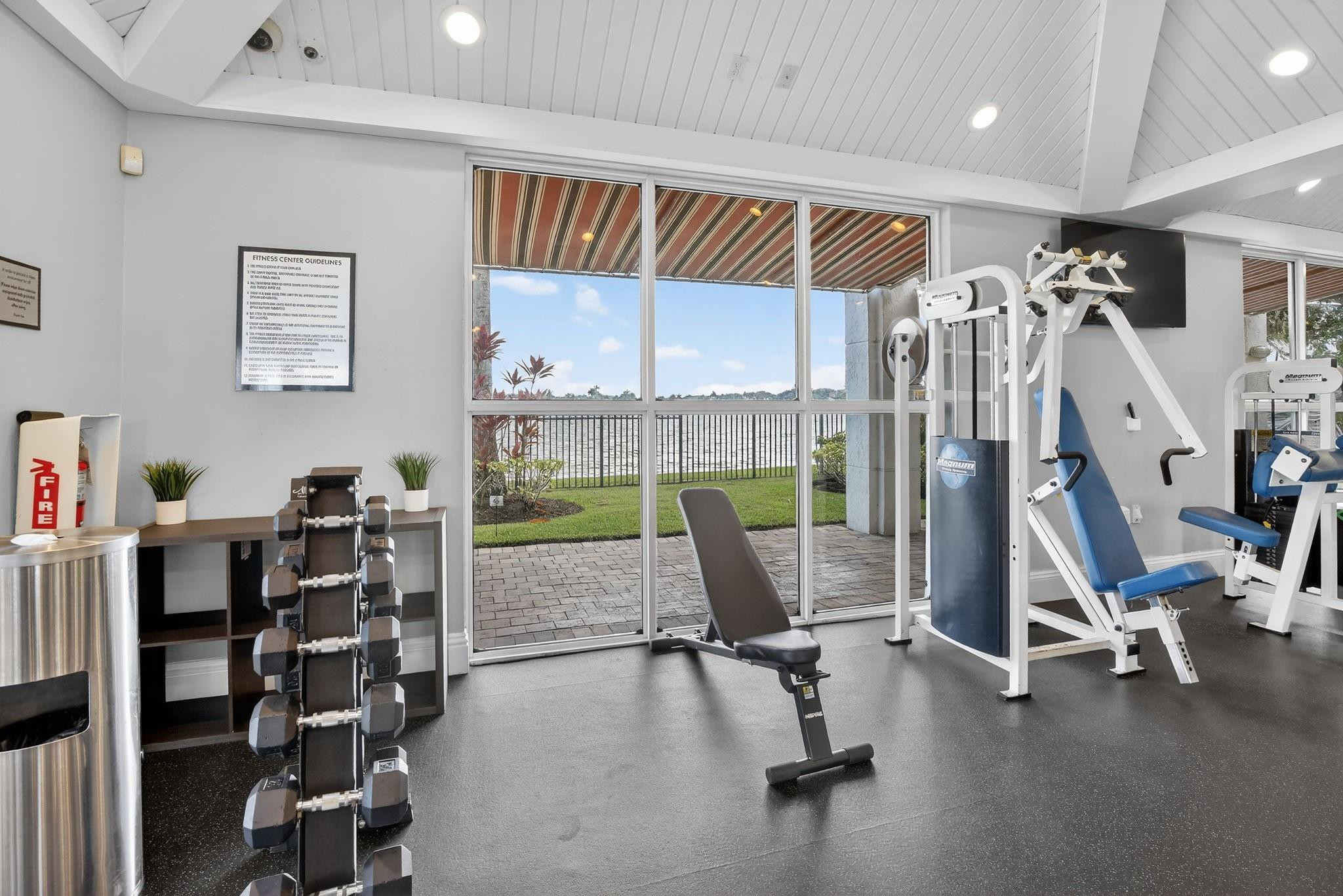 1071 SW 171st Pembroke Pines, FL 33027