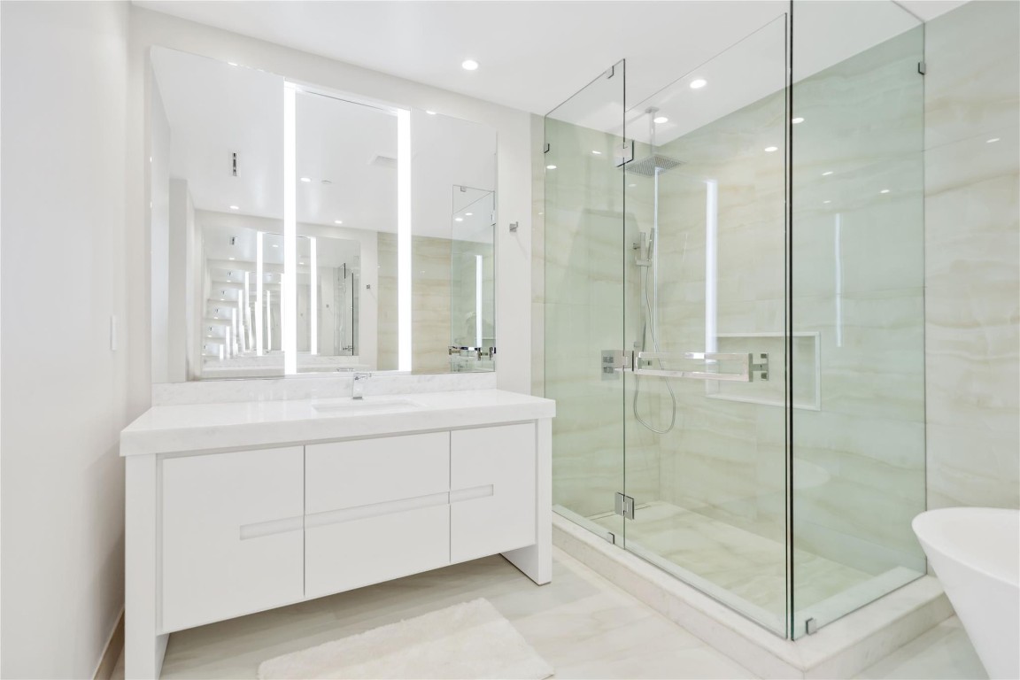 220 SE Mizner #314 Boca Raton, FL 33432