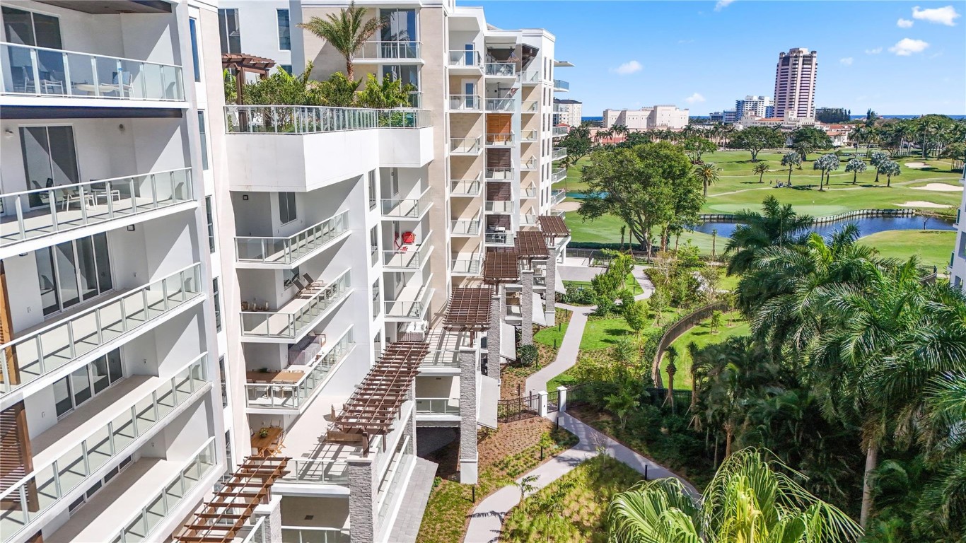 220 SE Mizner #314 Boca Raton, FL 33432