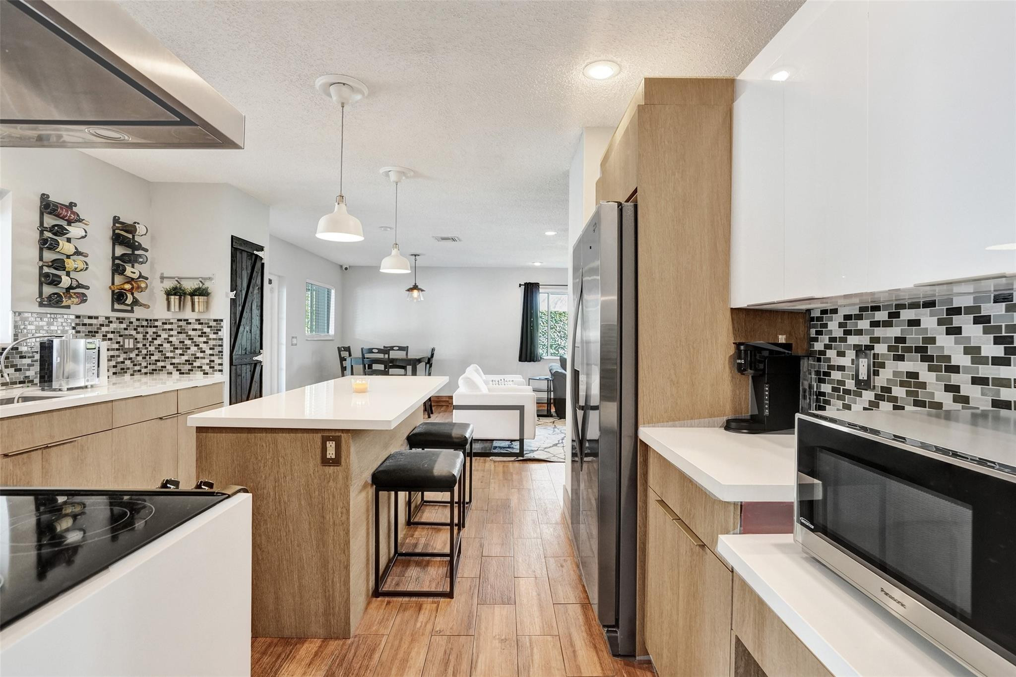 19321 NW 10th Pembroke Pines, FL 33029