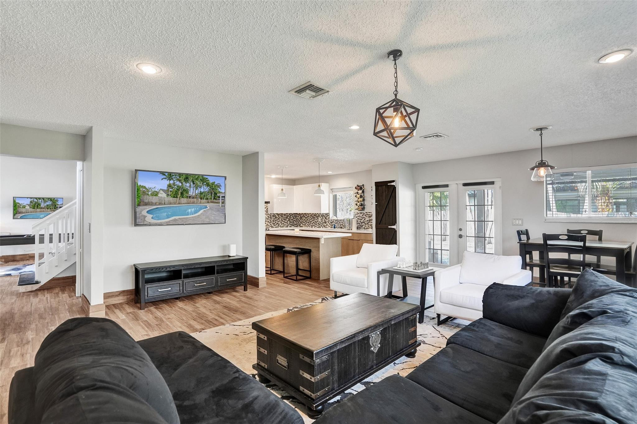 19321 NW 10th Pembroke Pines, FL 33029