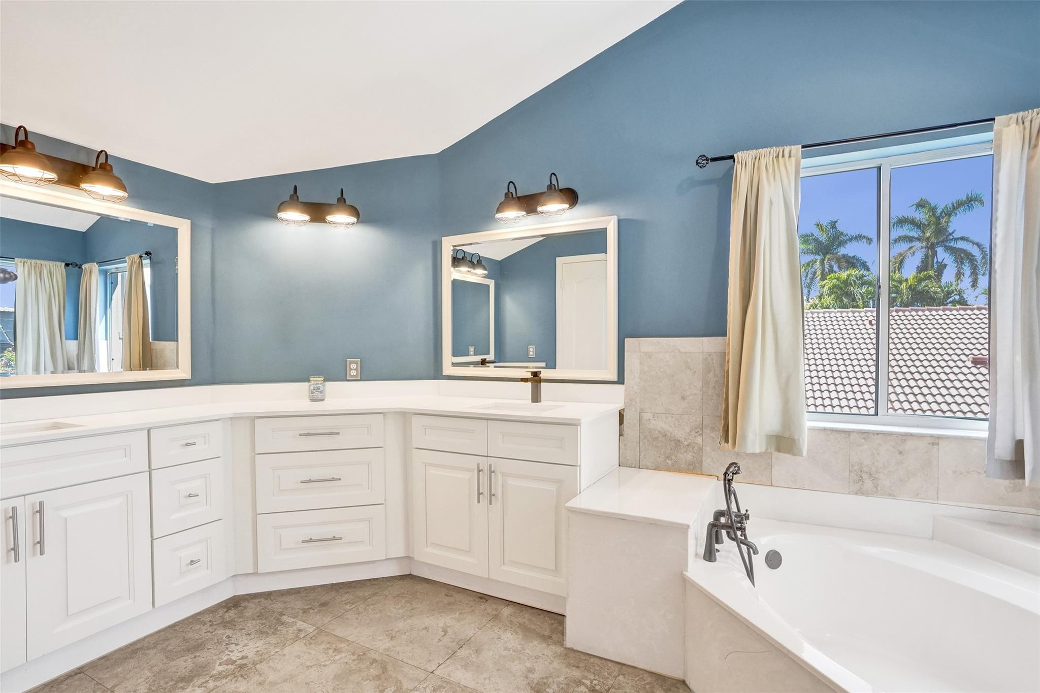 19321 NW 10th Pembroke Pines, FL 33029