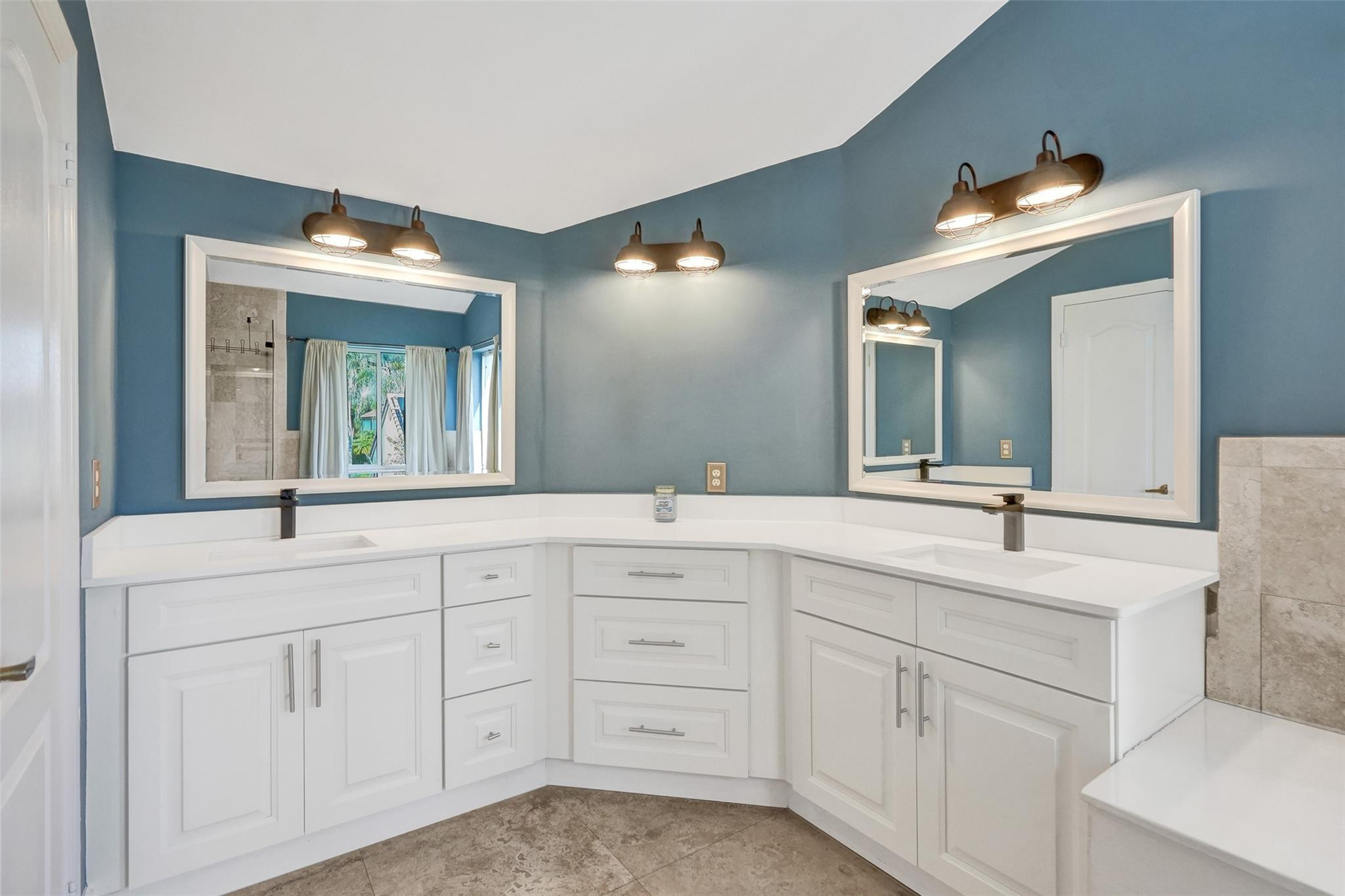 19321 NW 10th Pembroke Pines, FL 33029