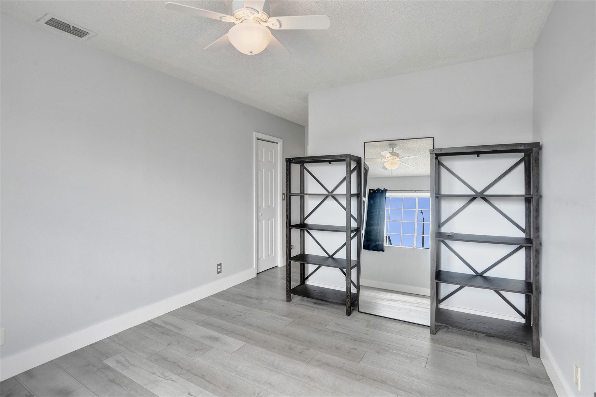 19321 NW 10th Pembroke Pines, FL 33029