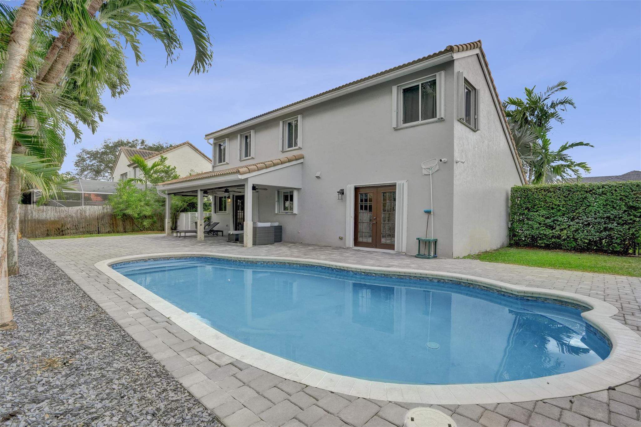 19321 NW 10th Pembroke Pines, FL 33029