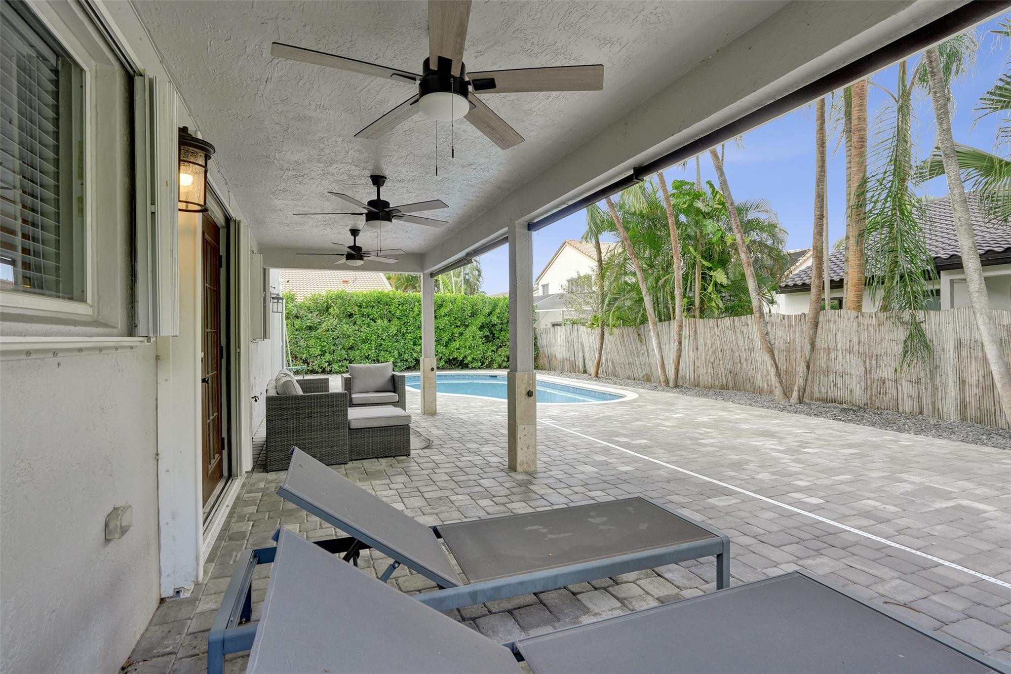 19321 NW 10th Pembroke Pines, FL 33029