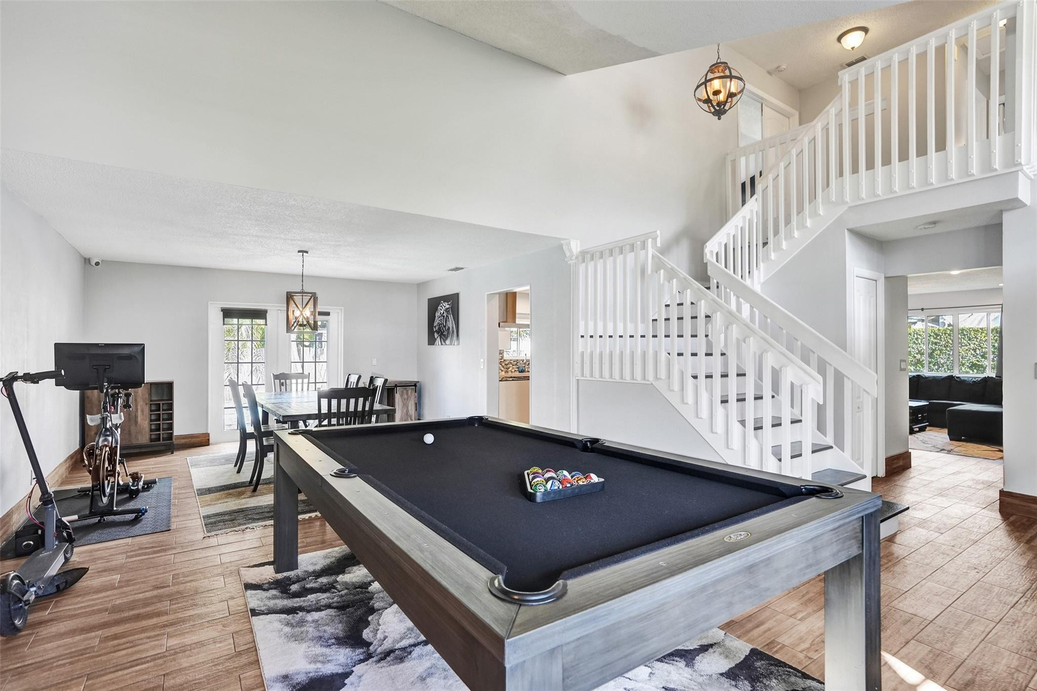 19321 NW 10th Pembroke Pines, FL 33029