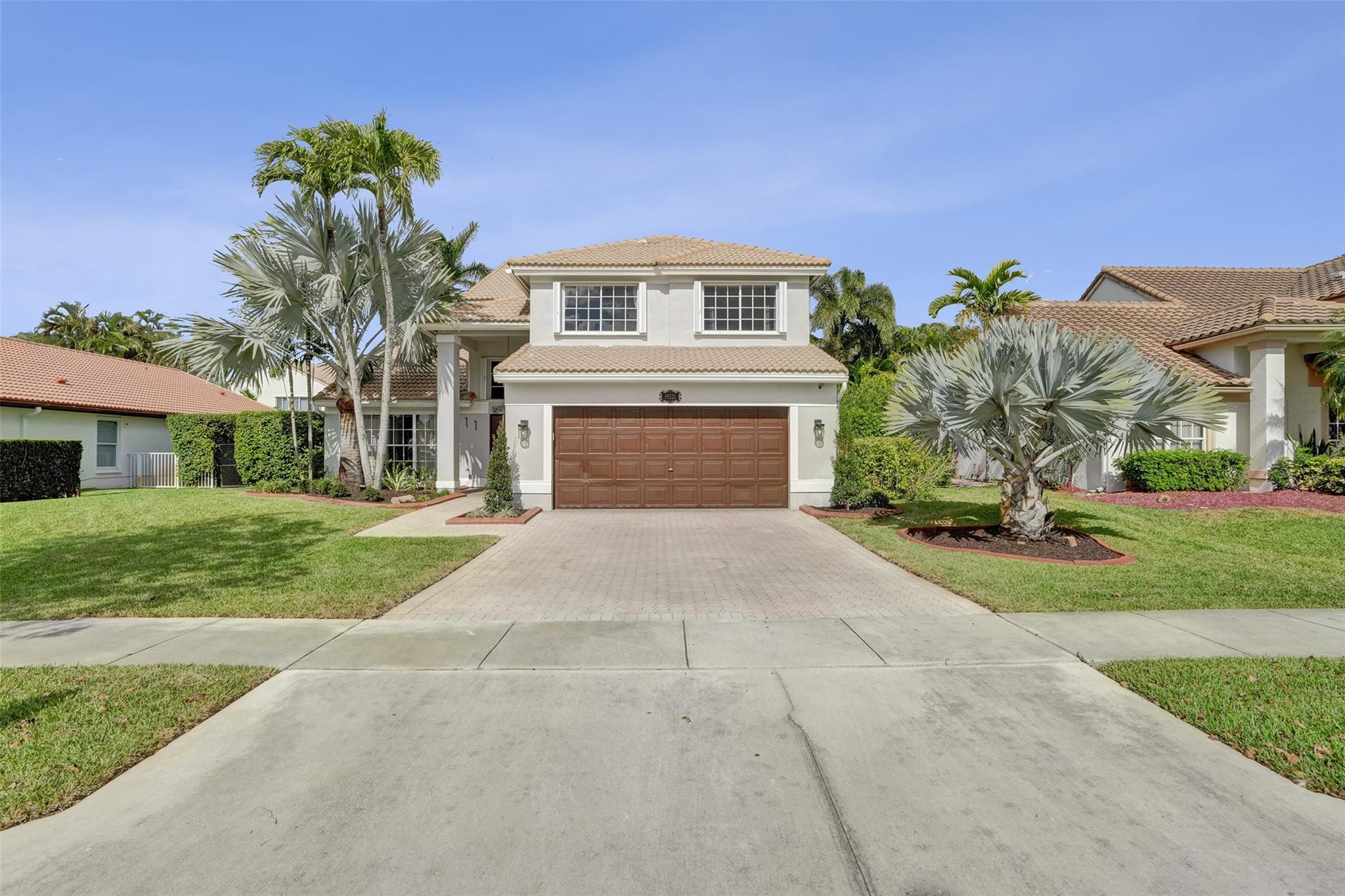 19321 NW 10th Pembroke Pines, FL 33029