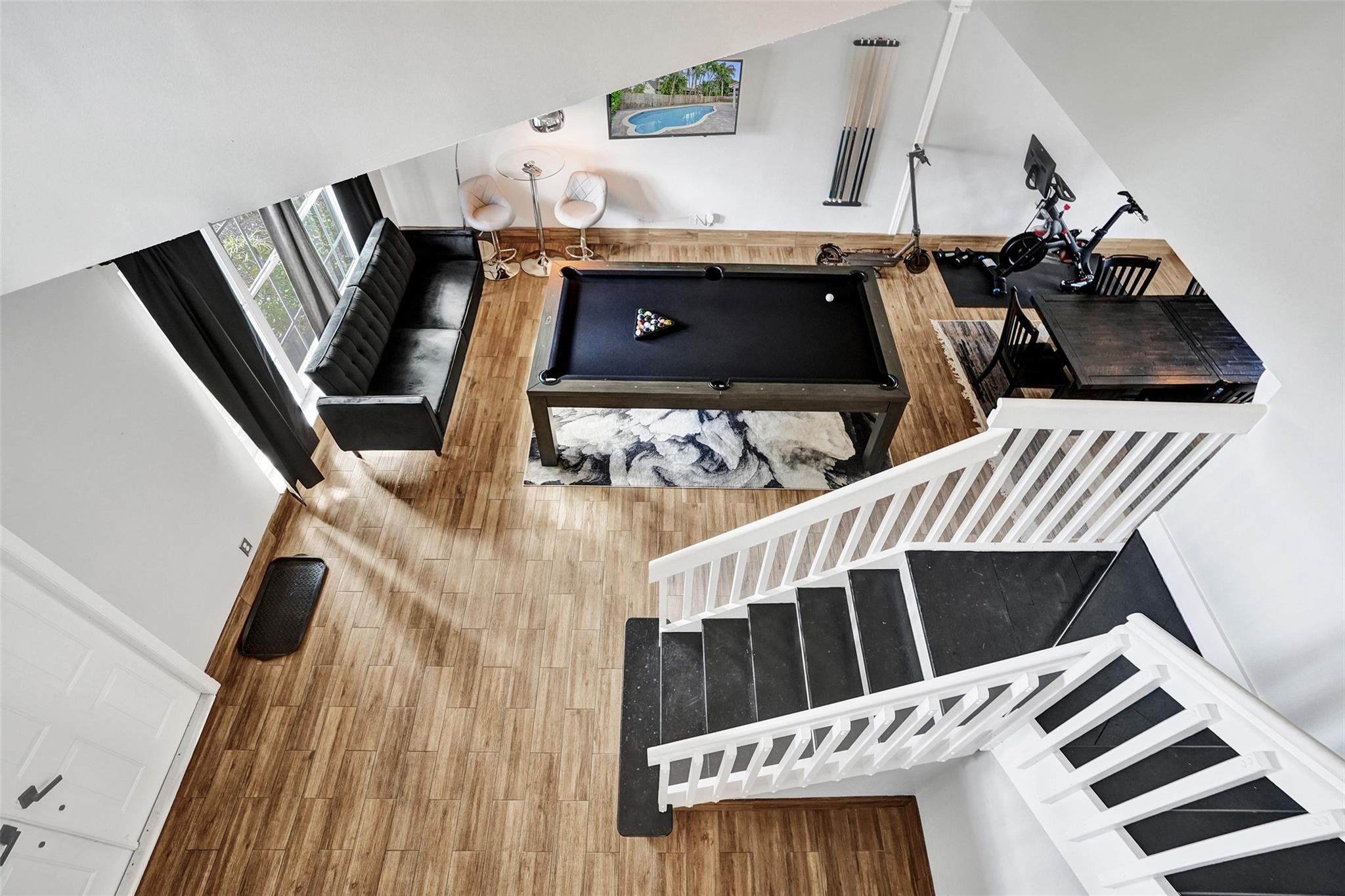 19321 NW 10th Pembroke Pines, FL 33029