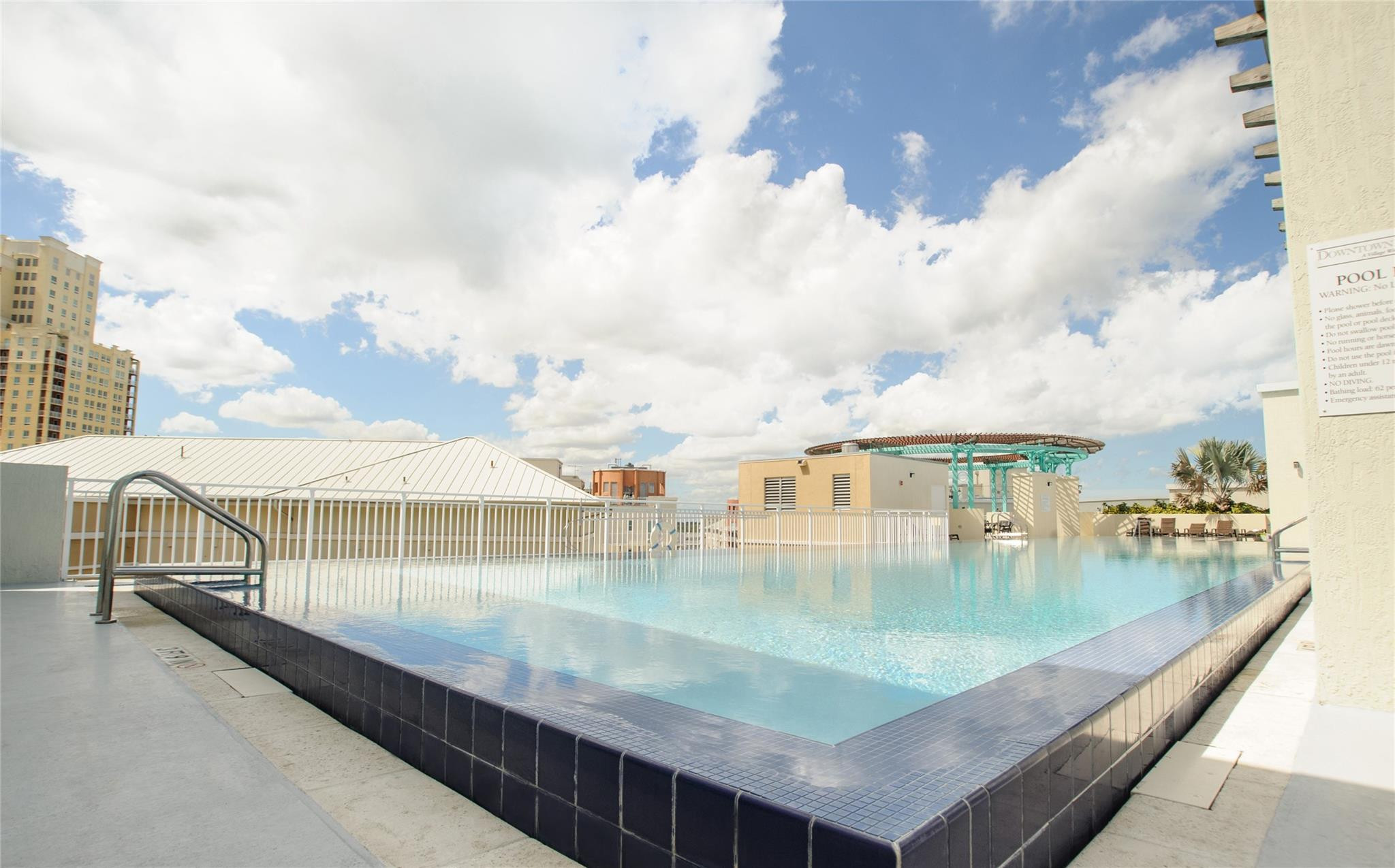 7280 SW 90th #304 Miami, FL 33156