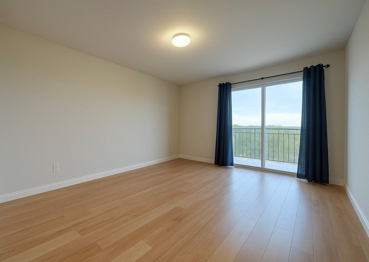 7280 SW 90th #304 Miami, FL 33156