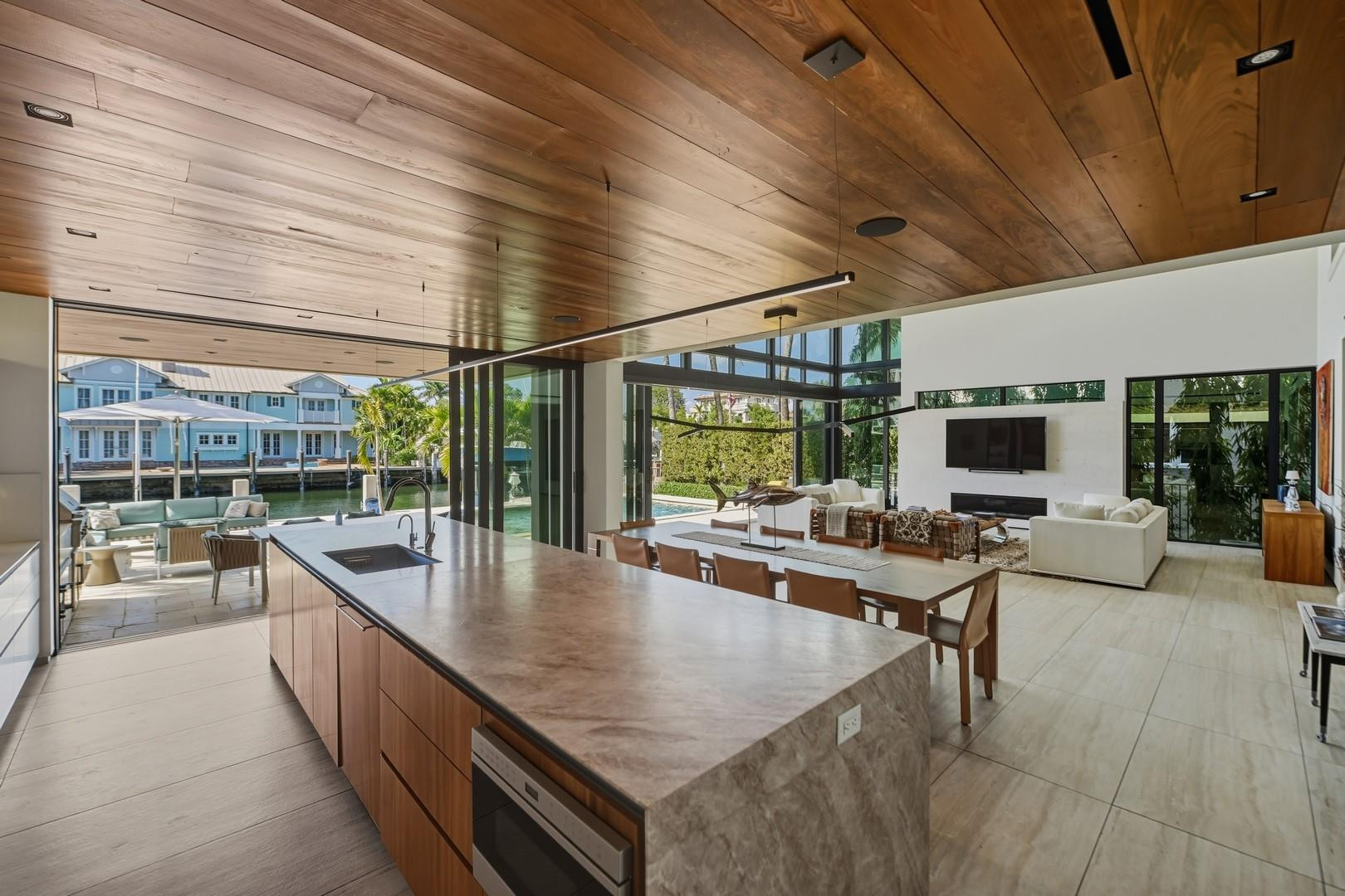 603 Solar Isle Fort Lauderdale, FL 33301