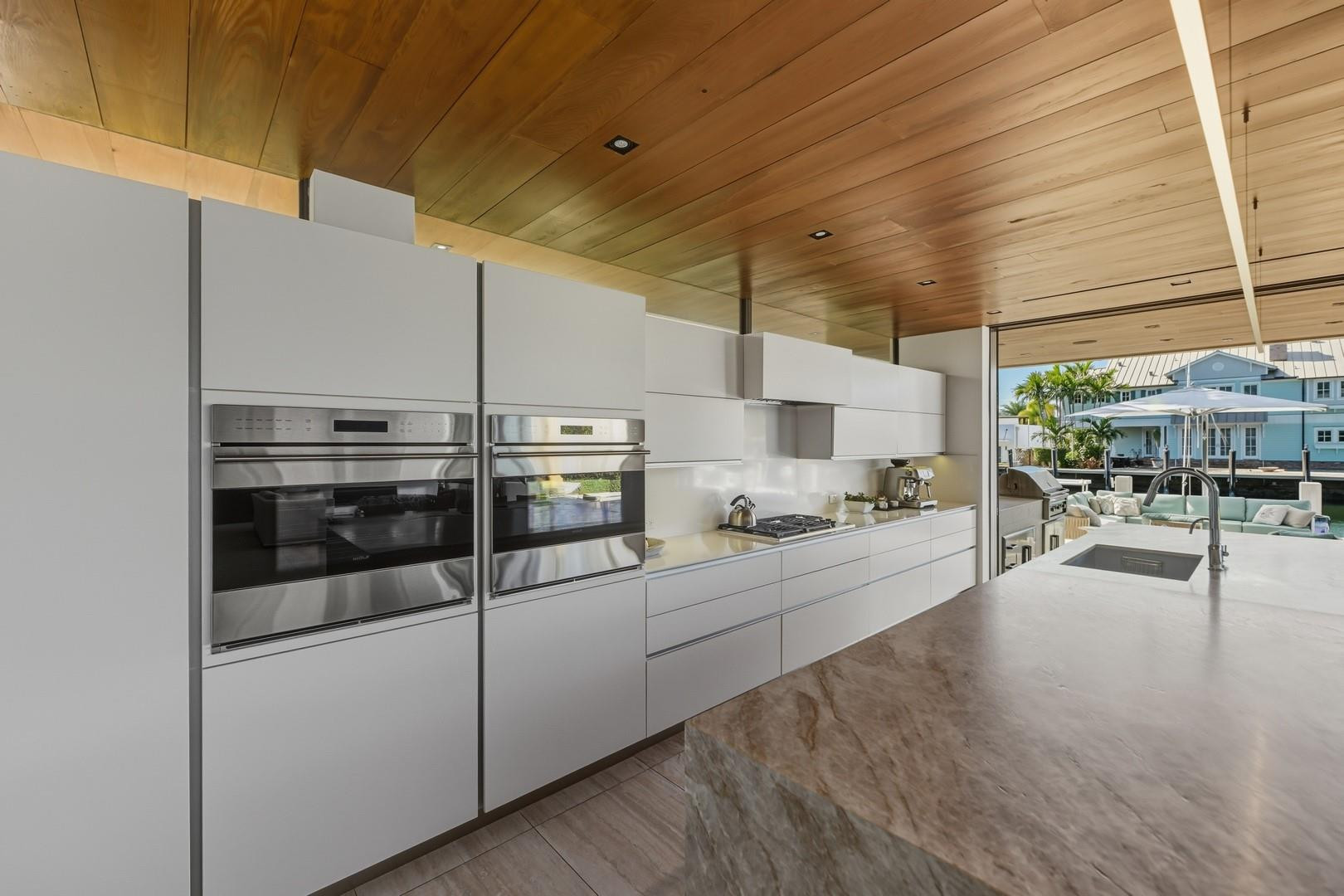 603 Solar Isle Fort Lauderdale, FL 33301