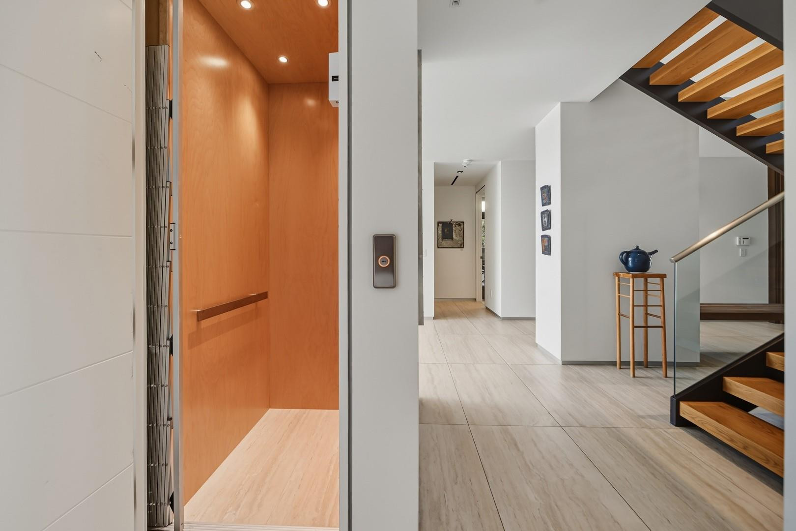 603 Solar Isle Fort Lauderdale, FL 33301