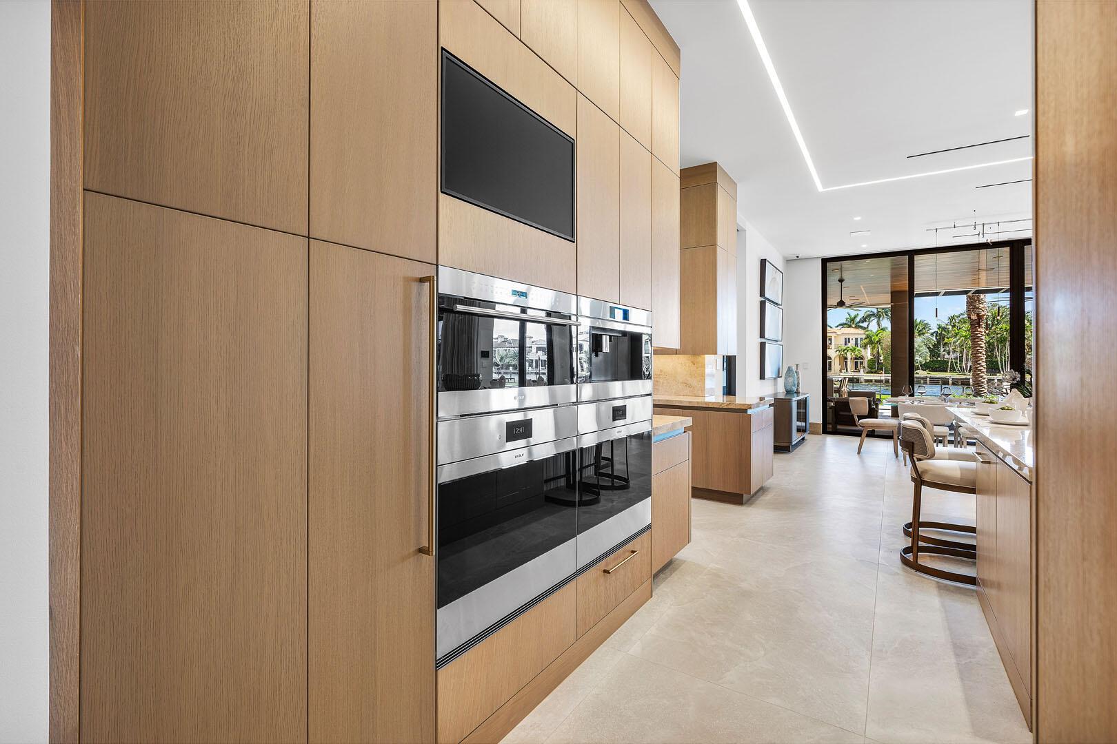 1520 Royal Palm Way Boca Raton, FL 33432