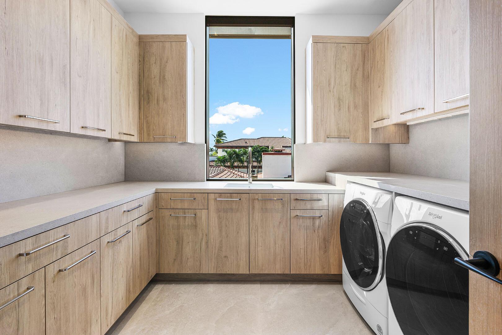 1520 Royal Palm Way Boca Raton, FL 33432