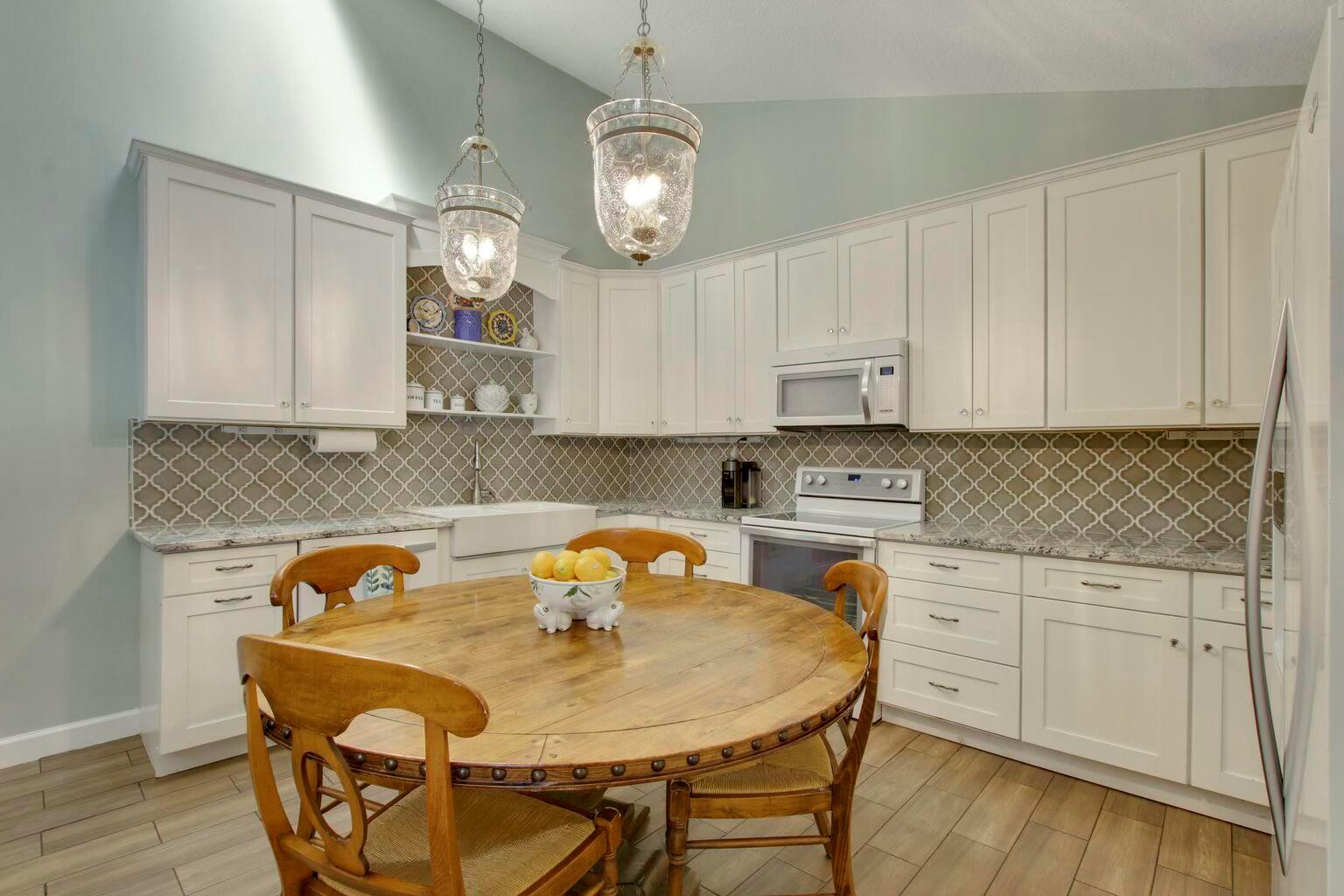 5639 Golden Eagle Cir
