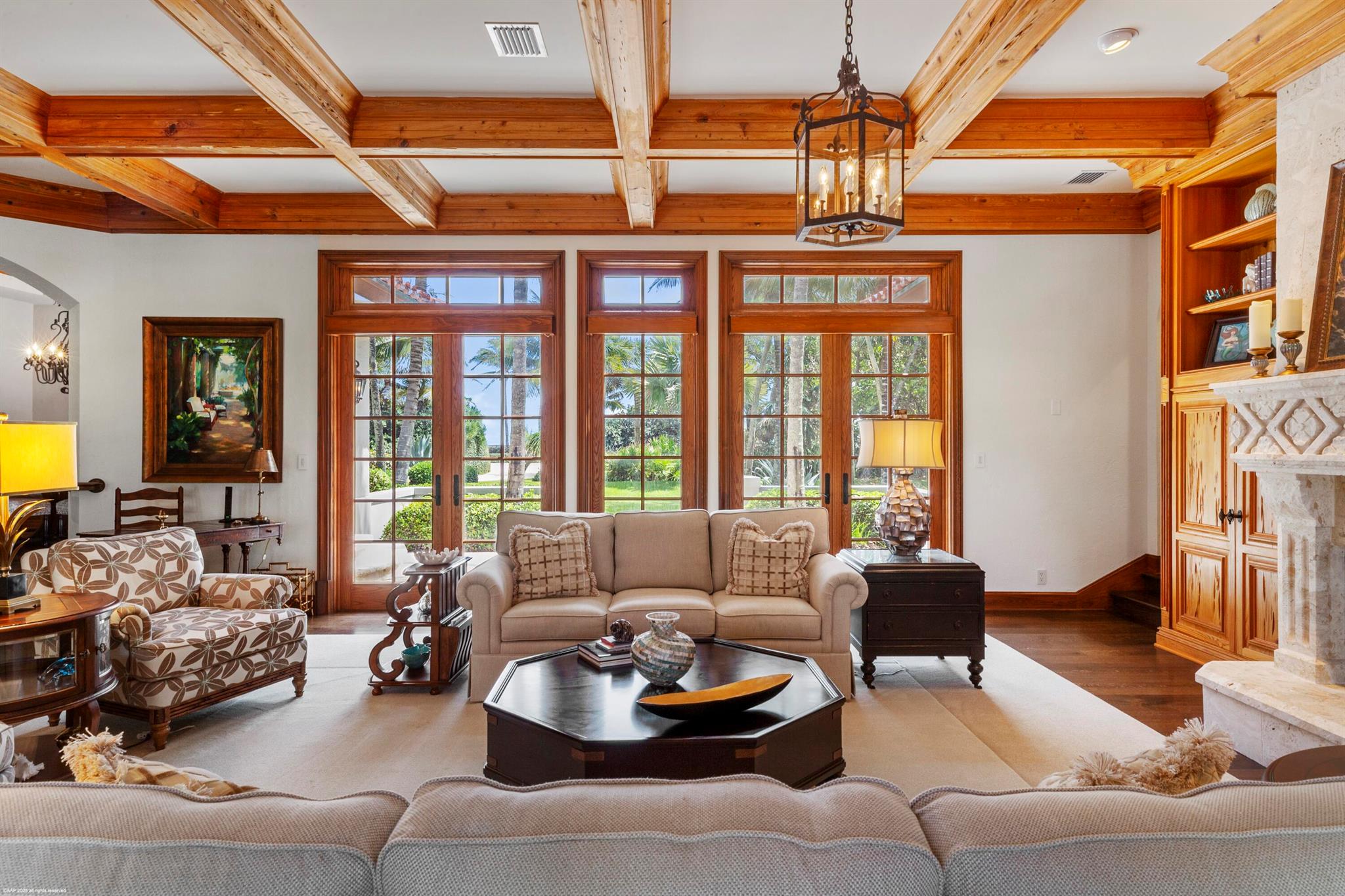 398 S Beach Rd Jupiter Island, FL 33455