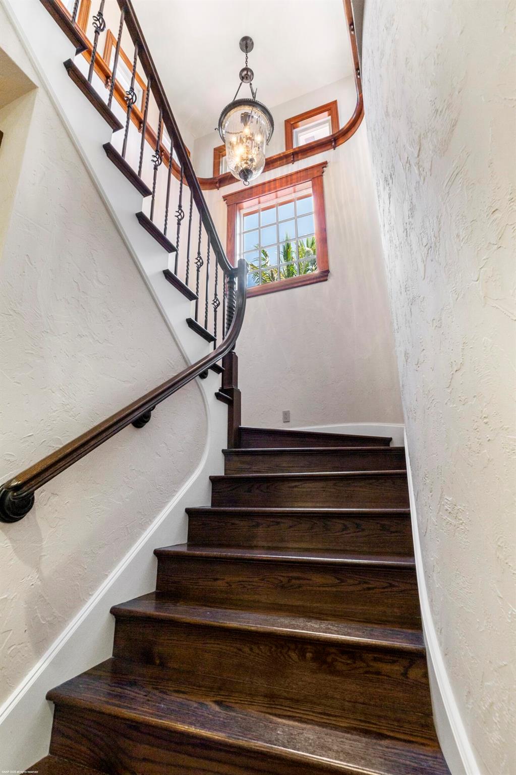 398 S Beach Rd Jupiter Island, FL 33455