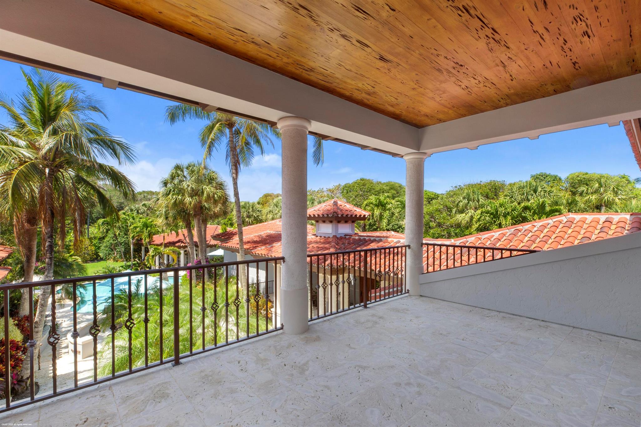 398 S Beach Rd Jupiter Island, FL 33455