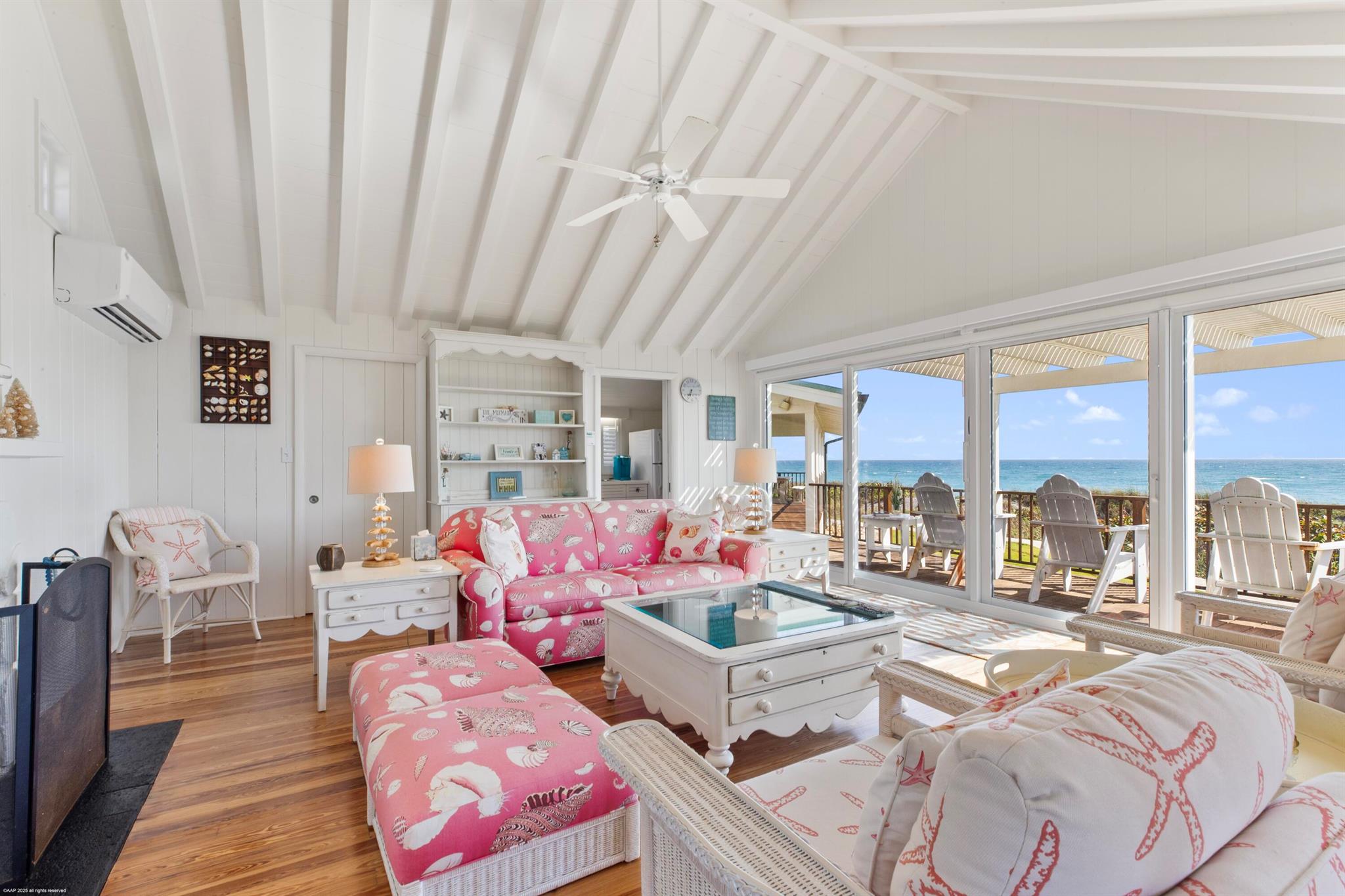 398 S Beach Rd Jupiter Island, FL 33455