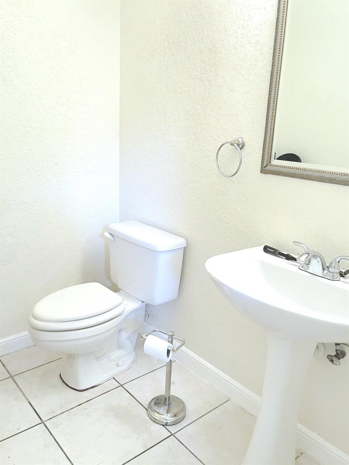 6616 NW 43rd Ter Boca Raton, FL 33496