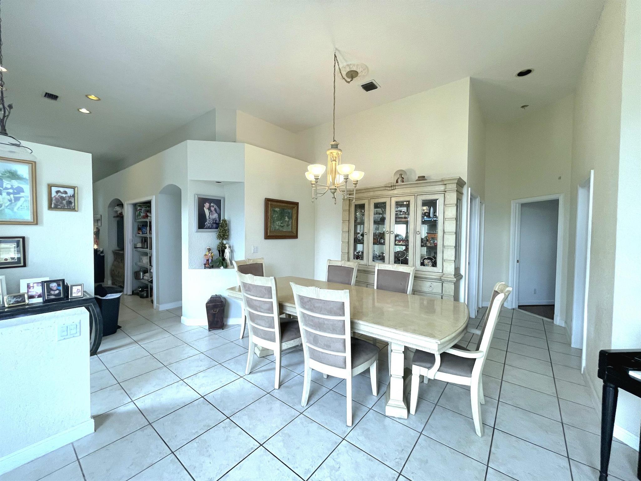 6616 NW 43rd Ter Boca Raton, FL 33496