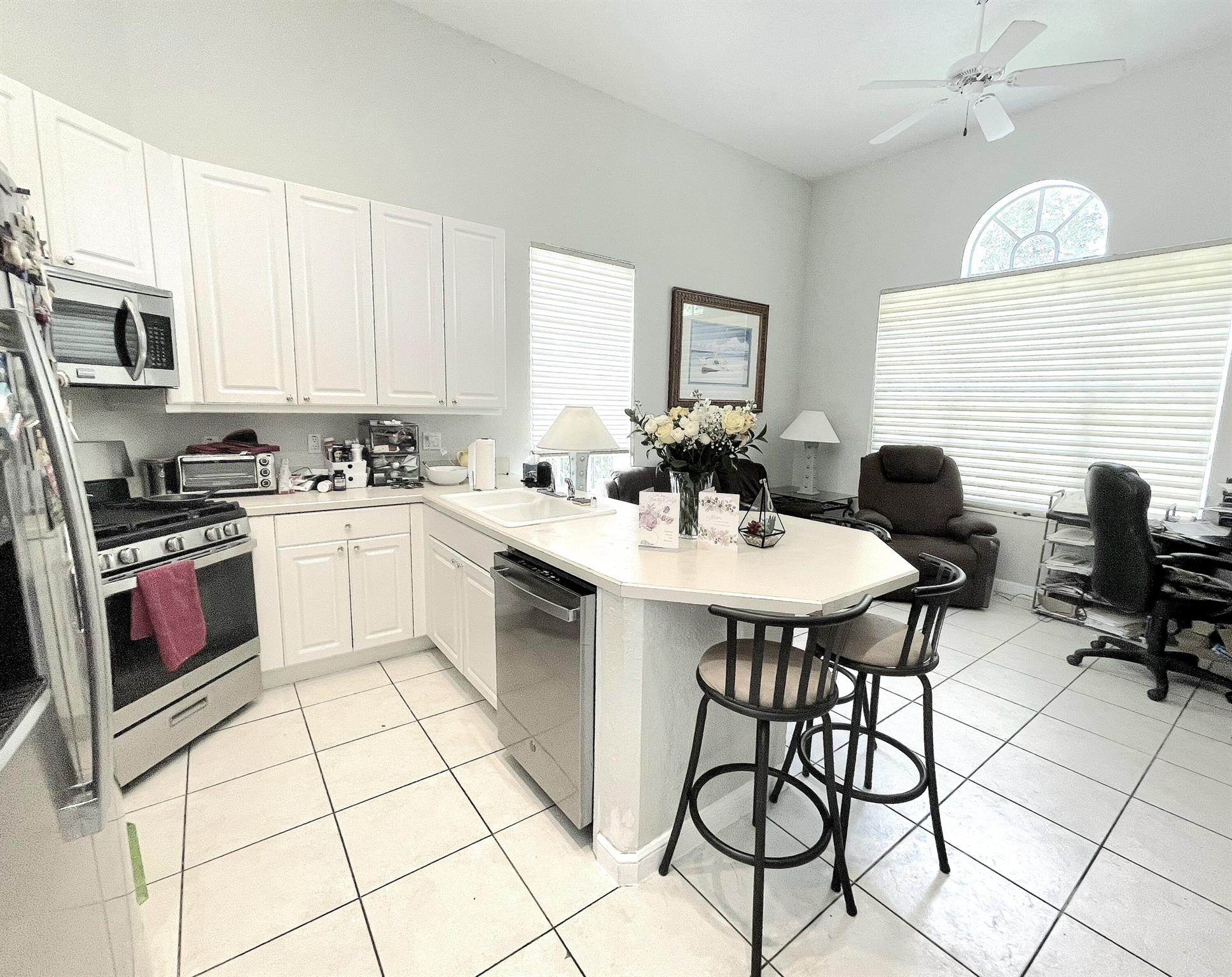 6616 NW 43rd Ter Boca Raton, FL 33496