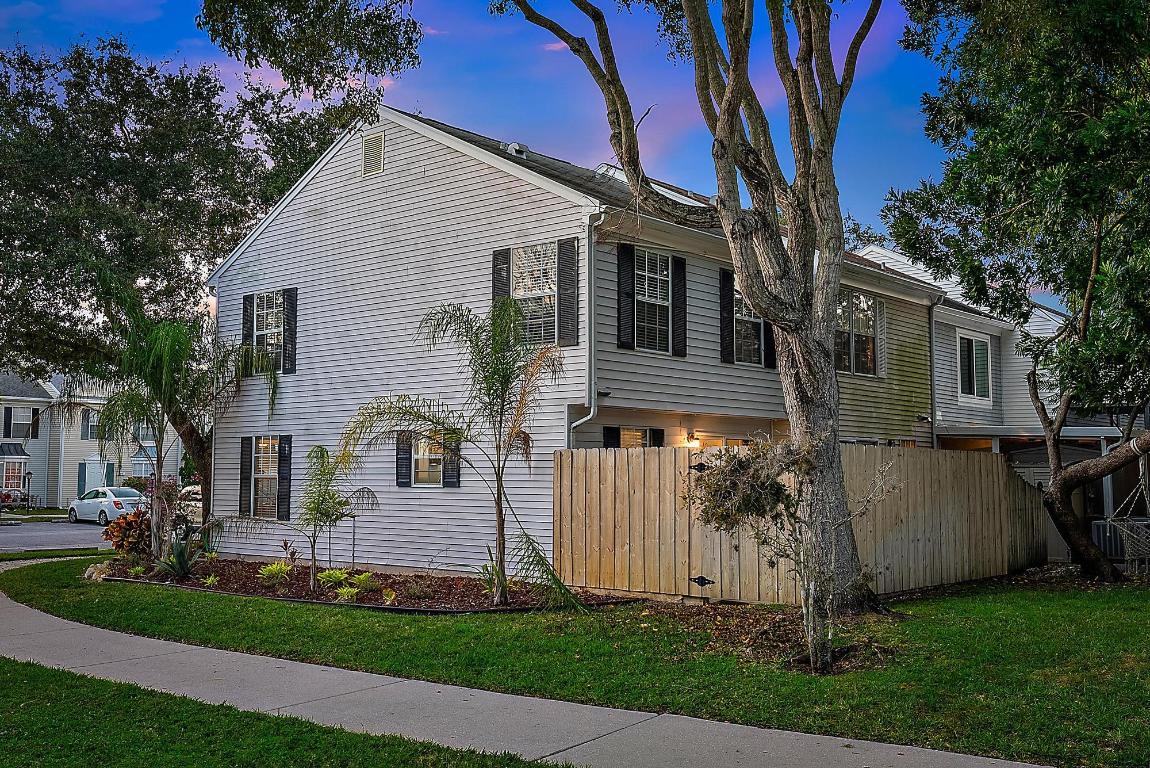 301 Georgian Park Dr Jupiter, FL 33458