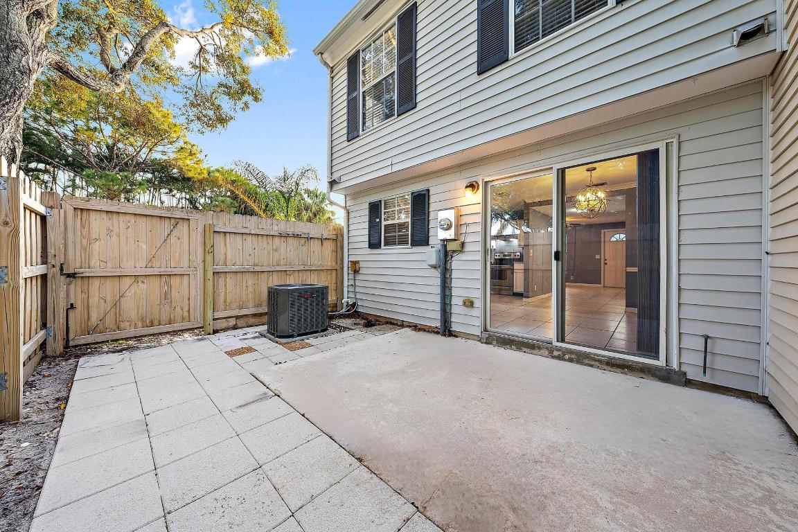 301 Georgian Park Dr Jupiter, FL 33458