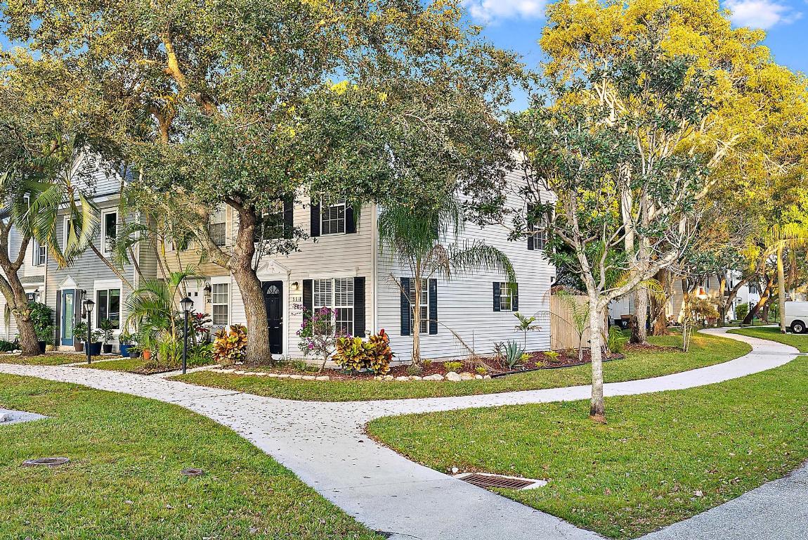 301 Georgian Park Dr Jupiter, FL 33458