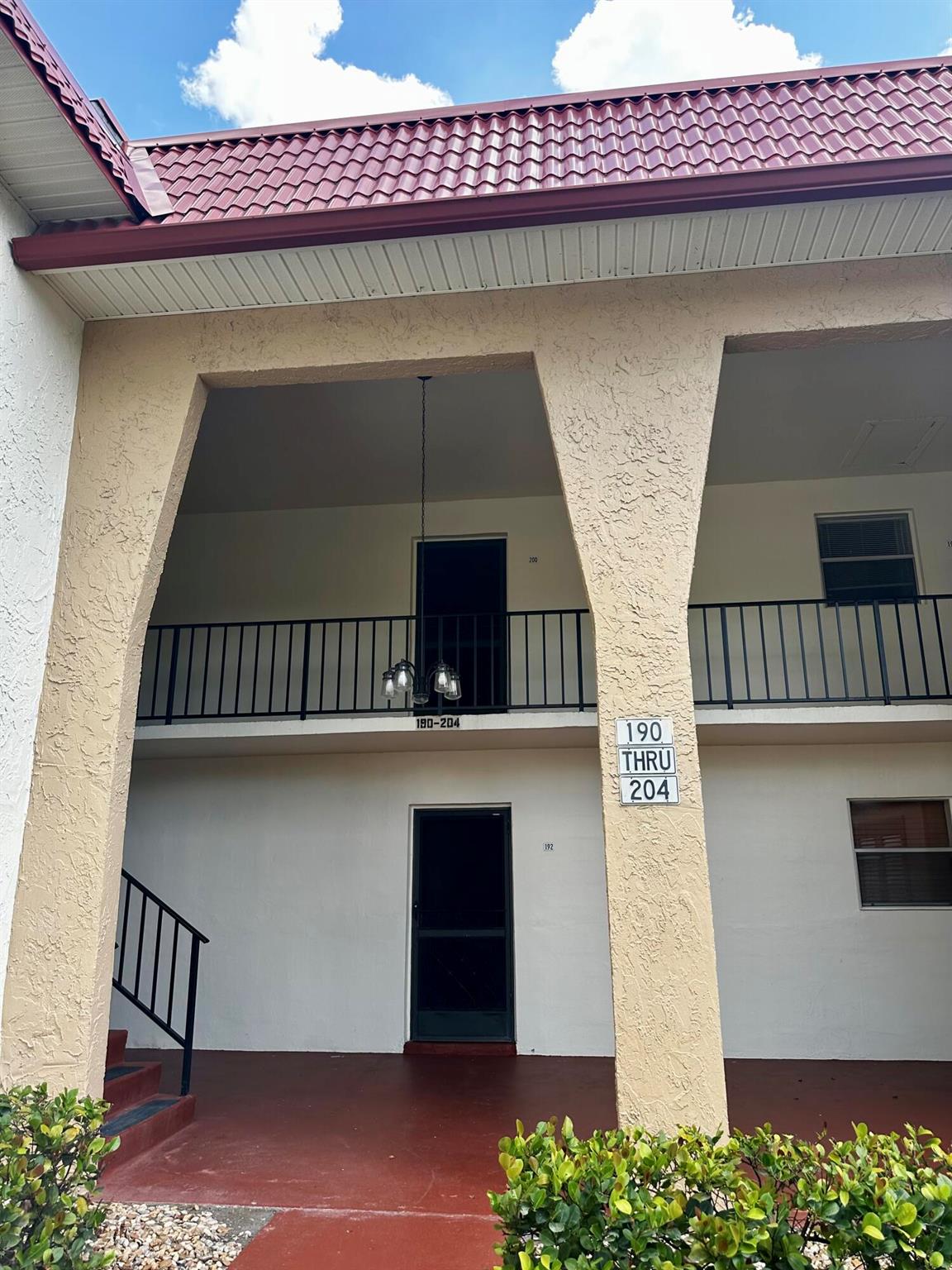 200 Lake Dora Dr #200