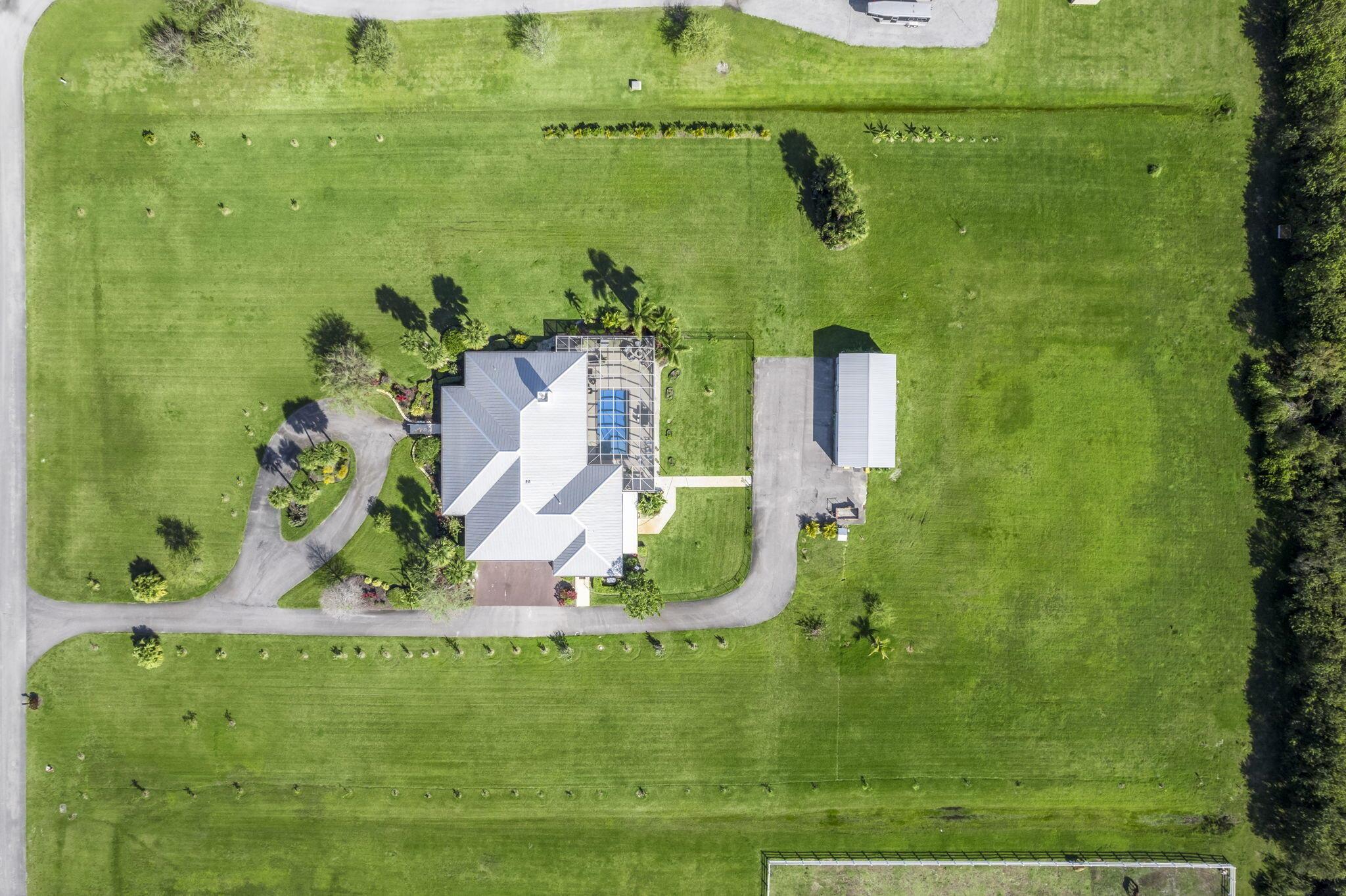 8135 White Fences Ln