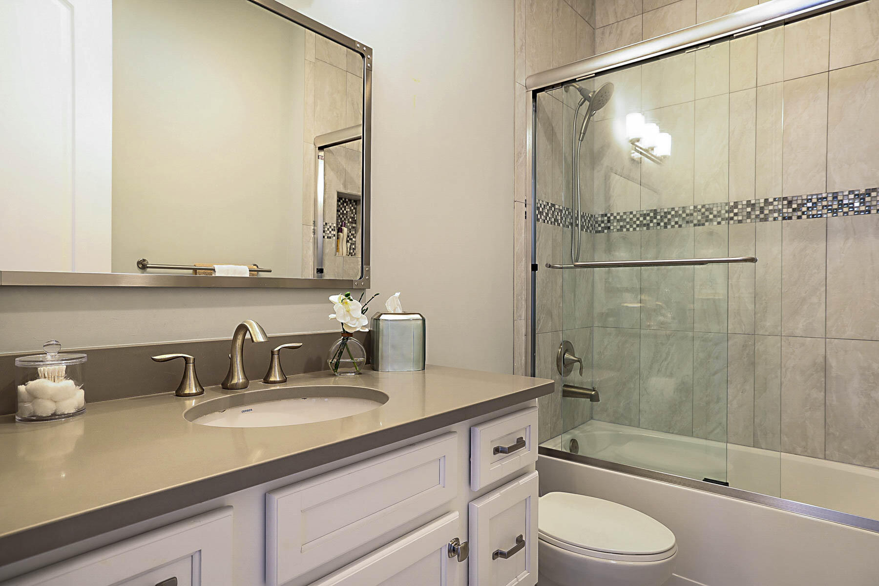 122 Ocean Breeze Juno Beach, FL 33408