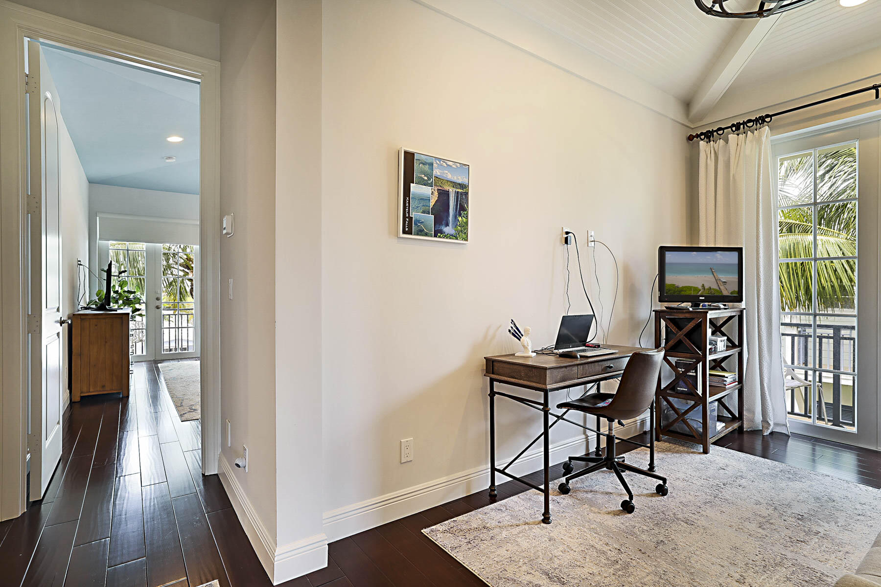 122 Ocean Breeze Juno Beach, FL 33408