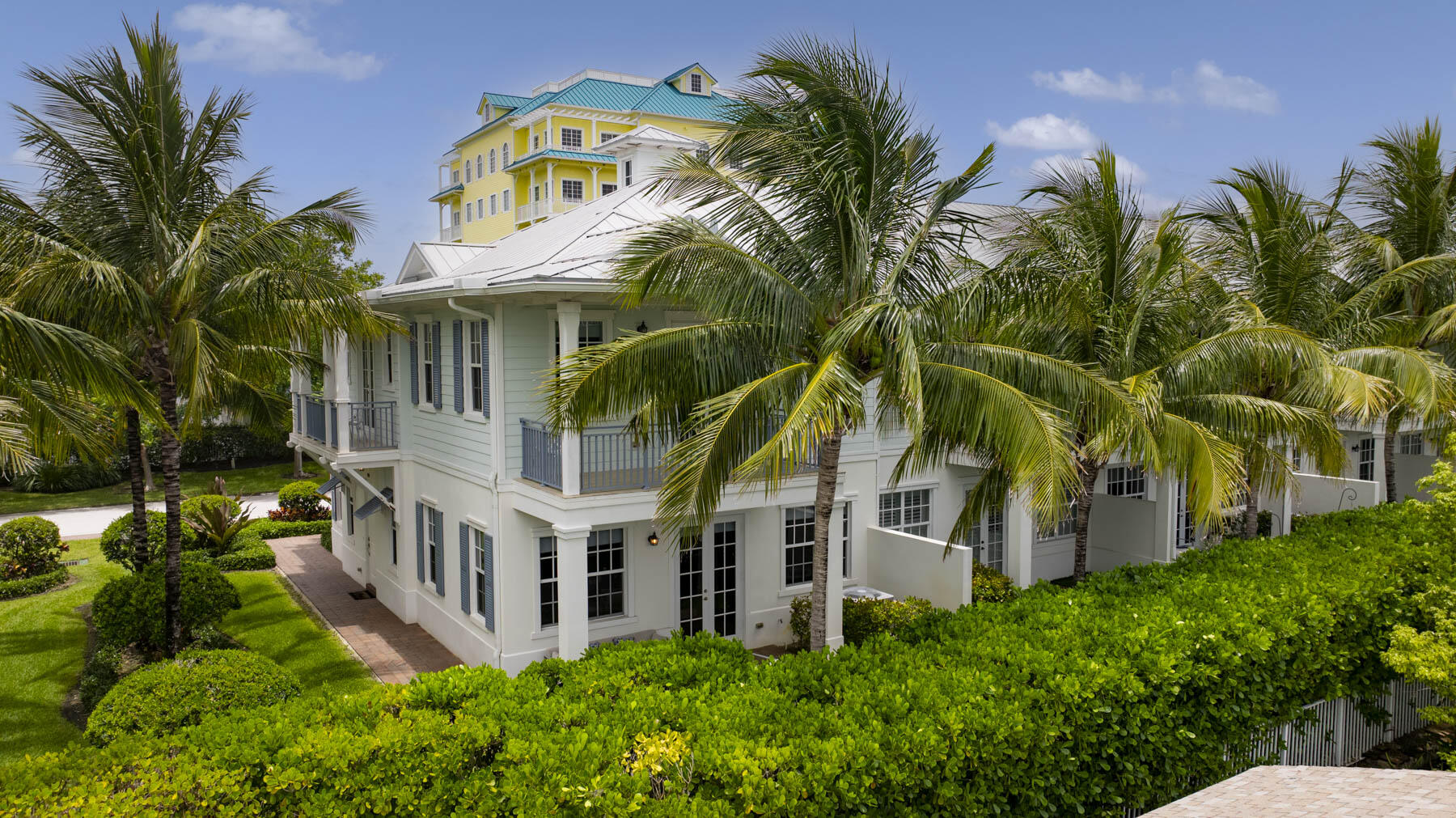 122 Ocean Breeze Juno Beach, FL 33408