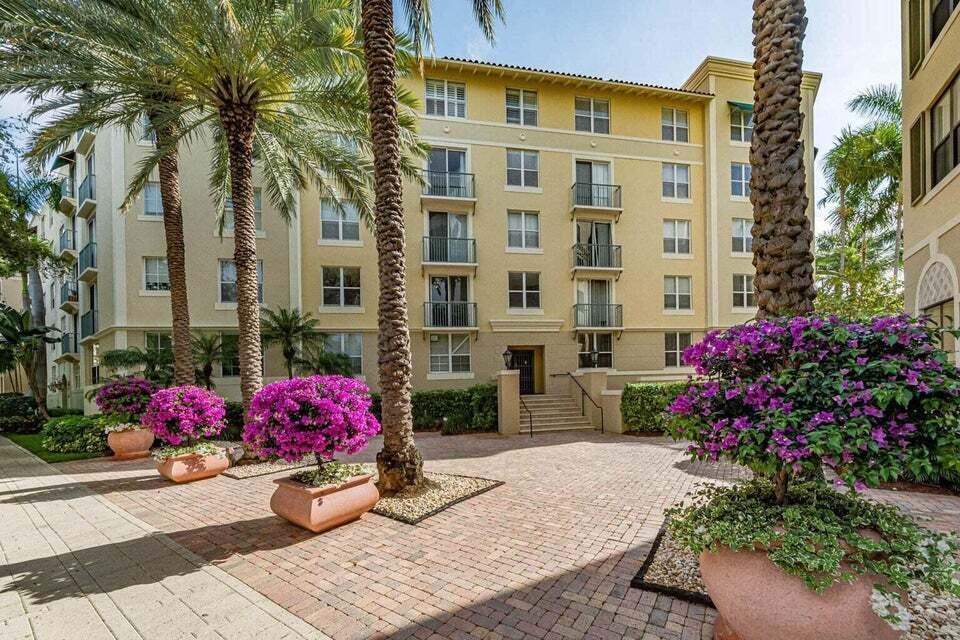630 S Sopadilla Ave #102