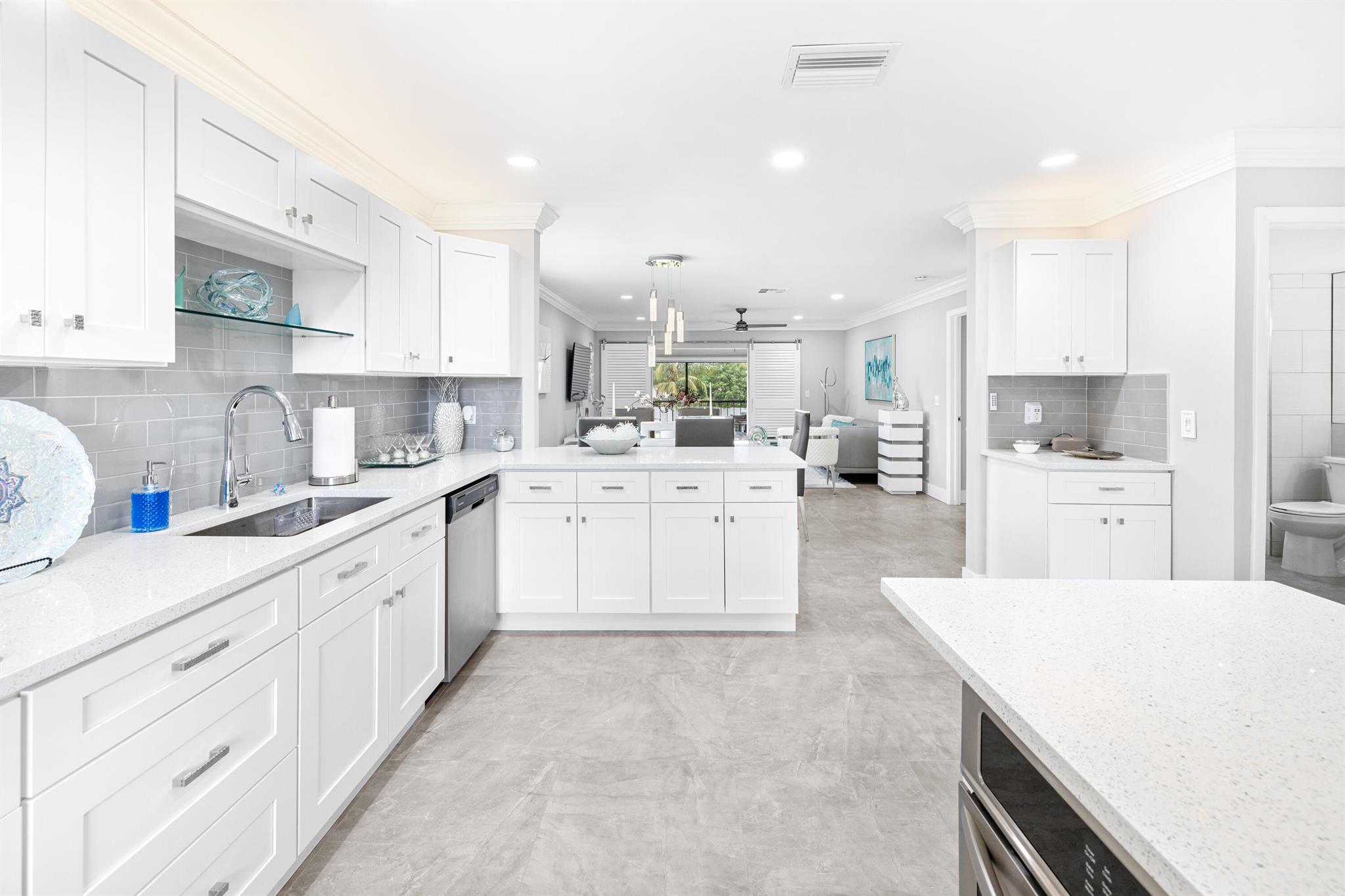 9187 Norte Lago #5b