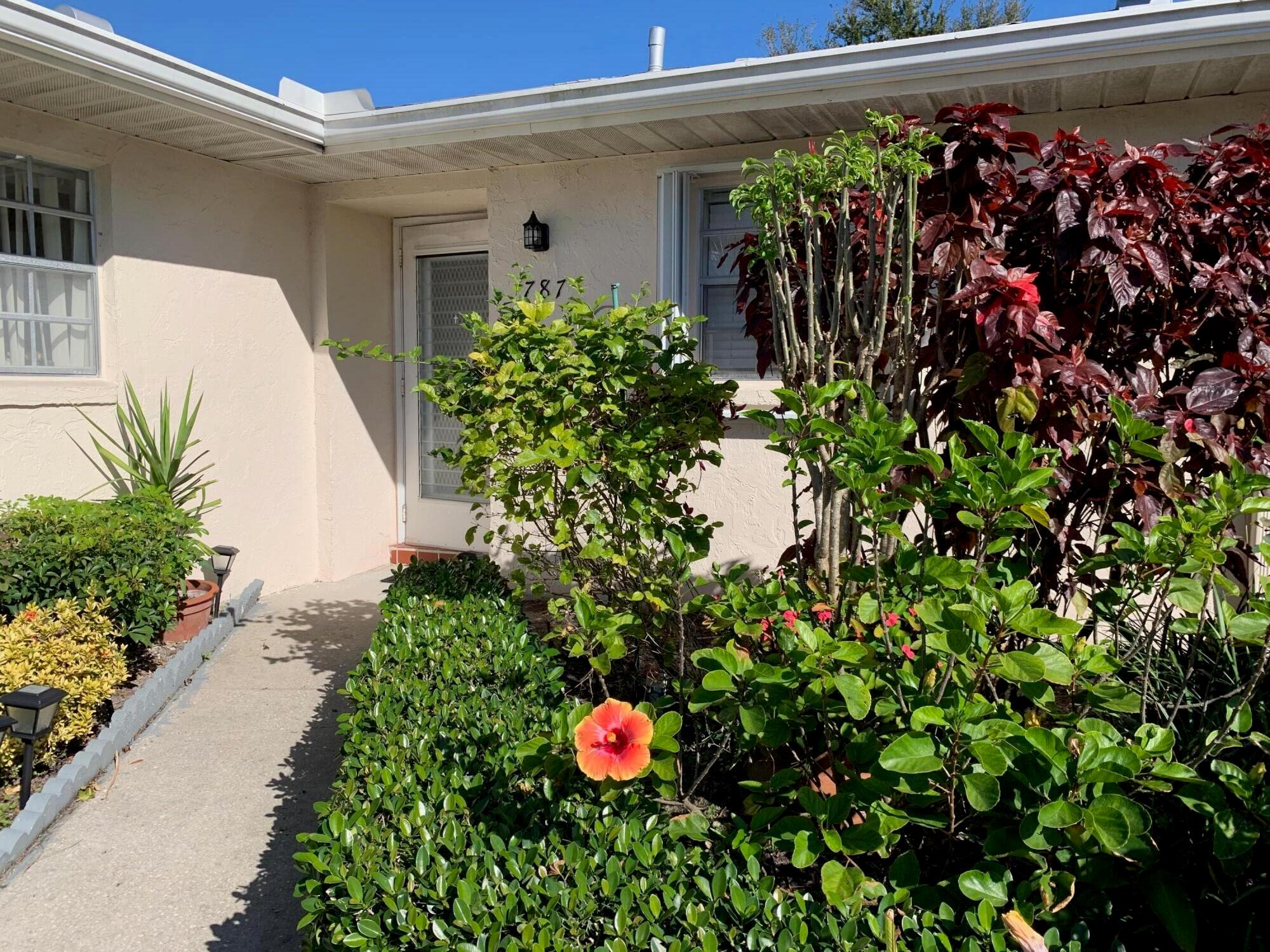 787 Nantucket Cir